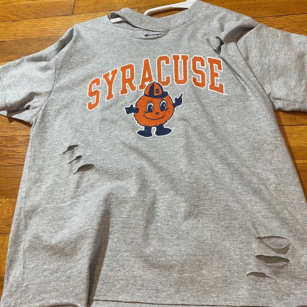 Cute ripped Syracuse tee