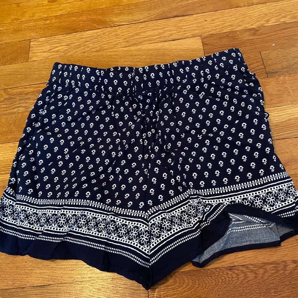 Patterned shorts