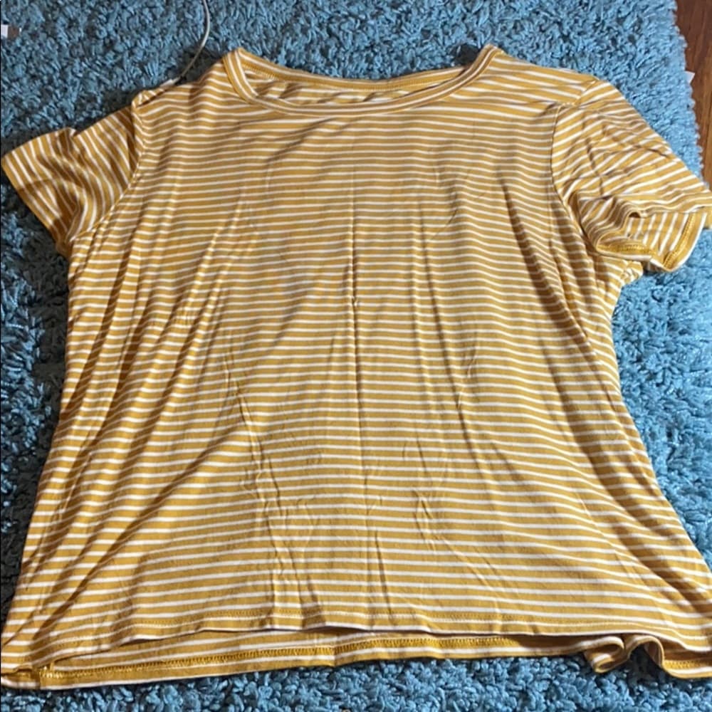 Yellow stripe tee