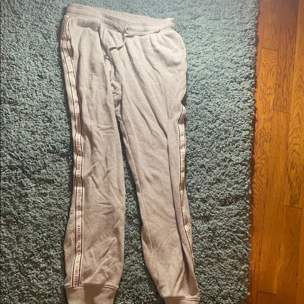 American Eagle jogger