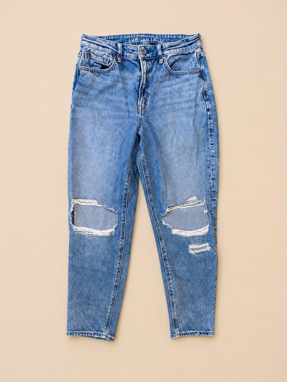 American Eagle Curvy Mom Jeans Women’s Size 8 Short Distressed Ripped Denim