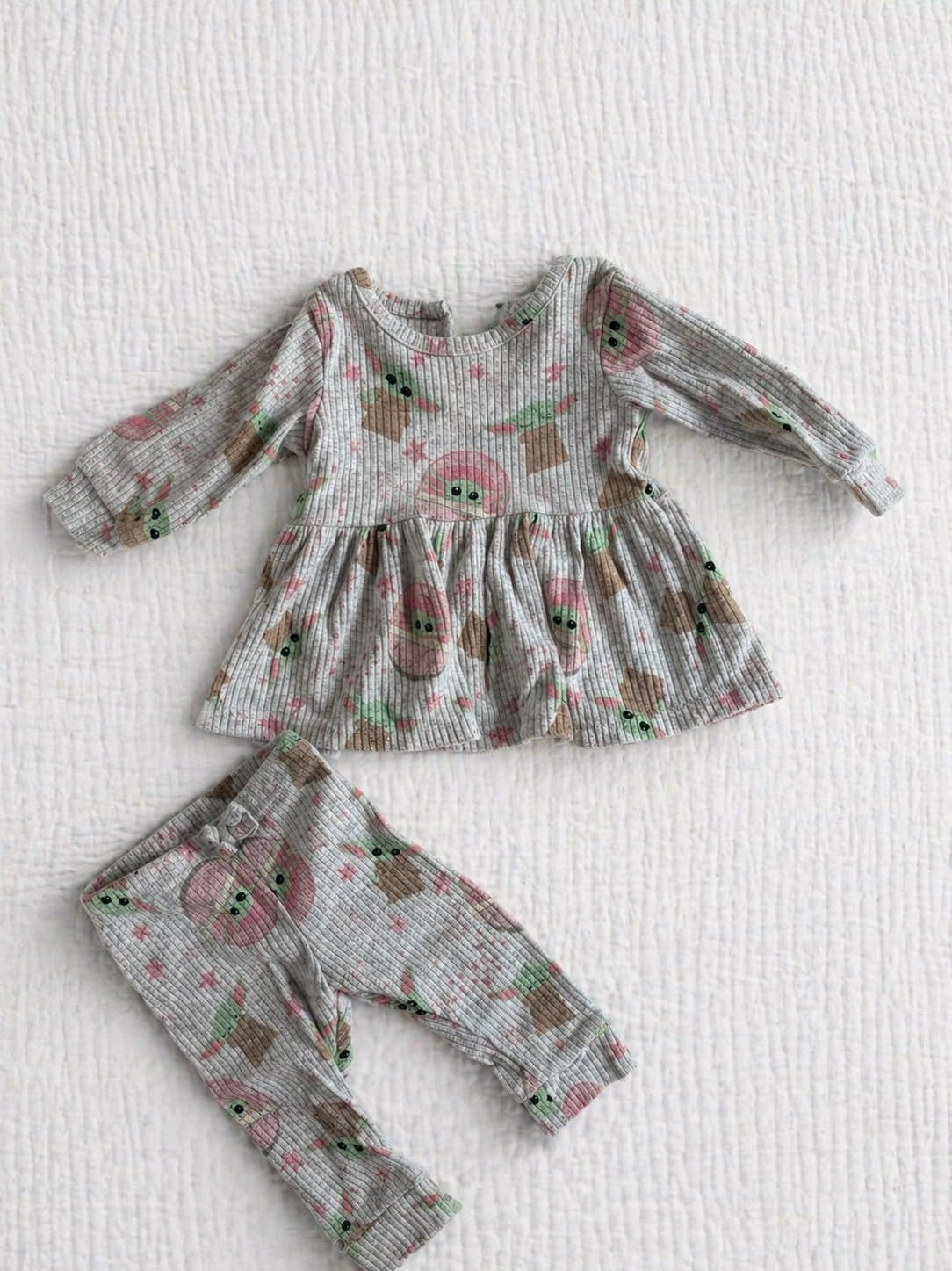 Star Wars Baby Yoda / Grogu 0–3M Ribbed Peplum Shirt & Leggings Set