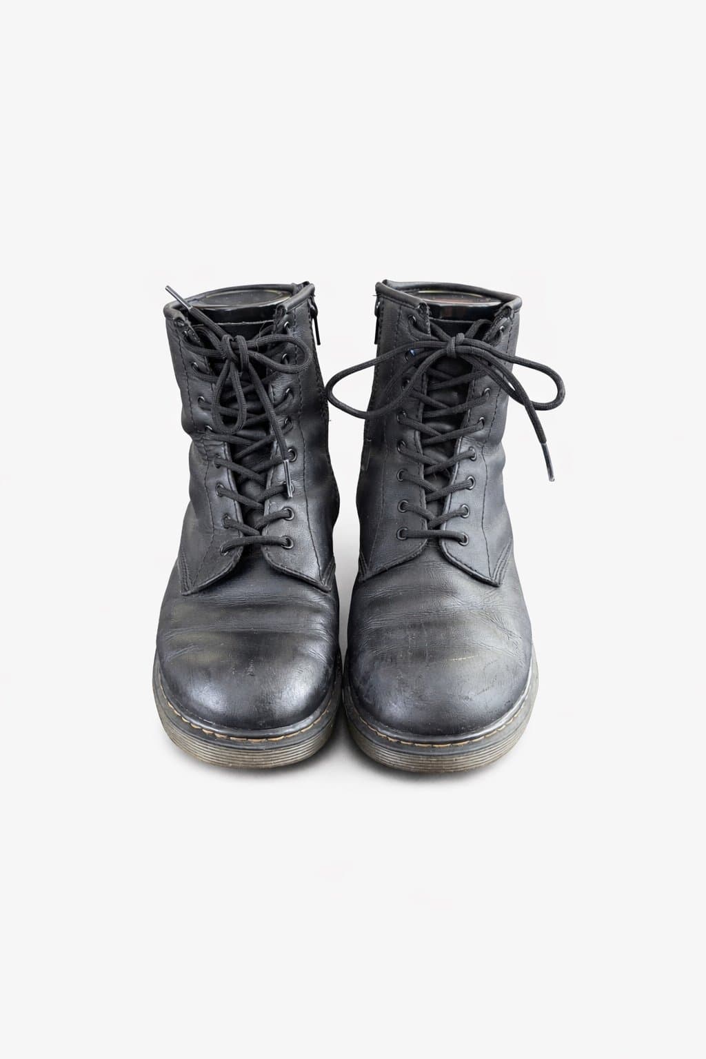 Dr. Martens 1460 Black Leather Boots – US Women’s 7 Lace-Up Combat Boots