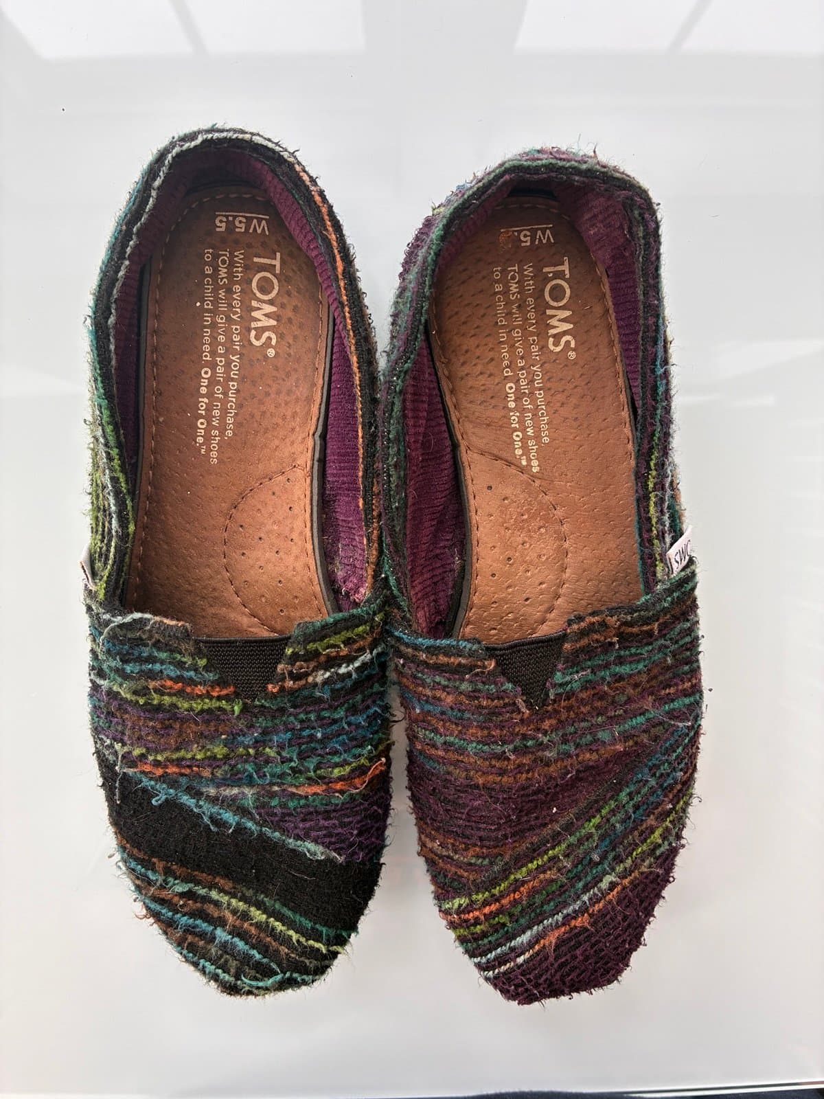 TOMS Women’s Classic Slip-On Flats – Multicolor Woven Textile – Size 5.5