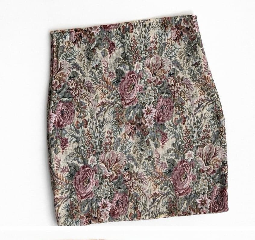 Express Tricot Vintage Floral Tapestry Skirt Cottagecore Rose Print – Y2K