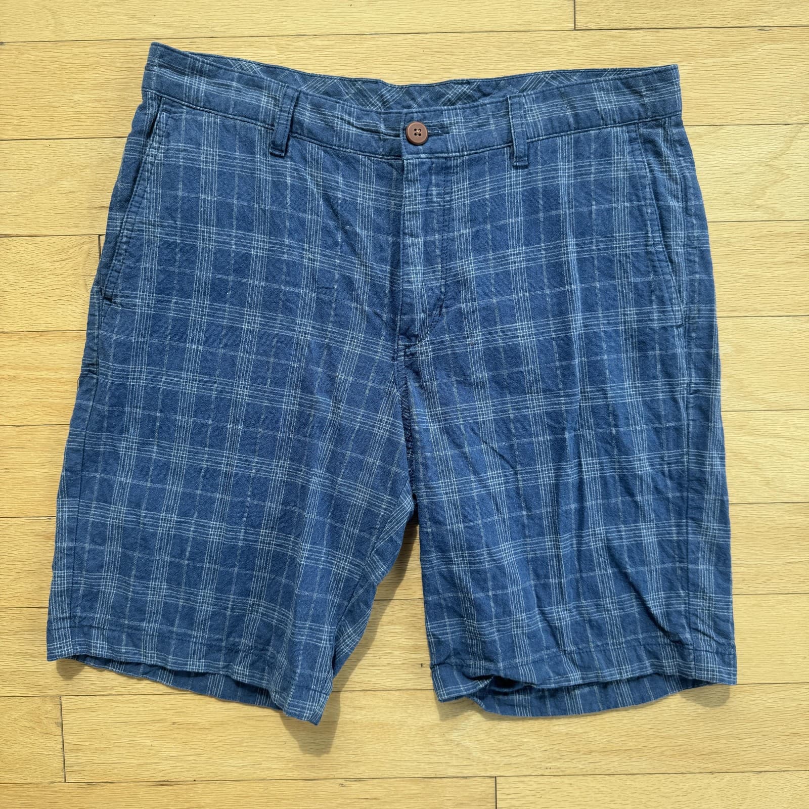 Tommy Bahama Men's 10" Linen Cotton Plaid Chino Shorts - Blue Beach Casual