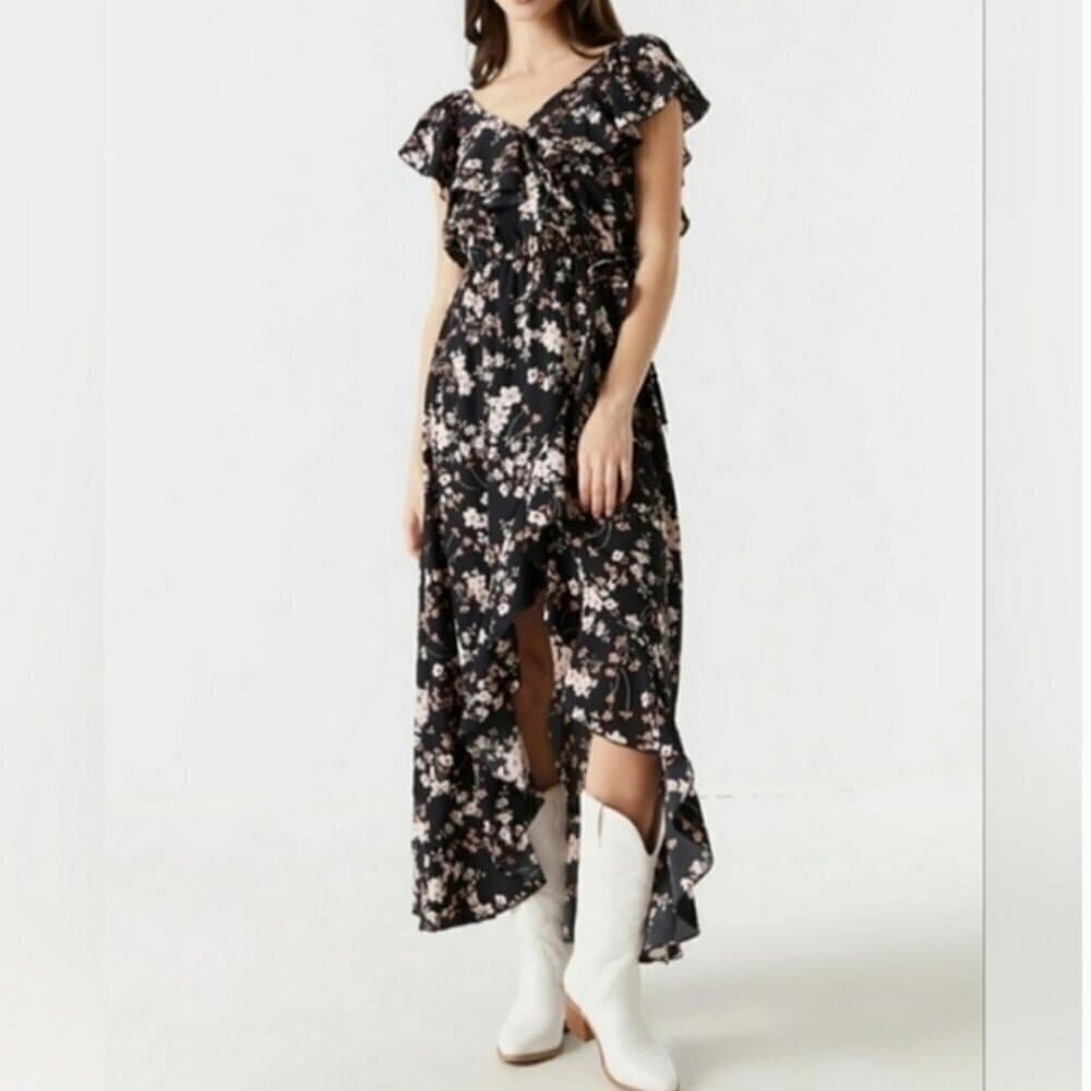 Hint of Blush Black Floral Ruffle High Low Maxi Dress Size 3X NEW