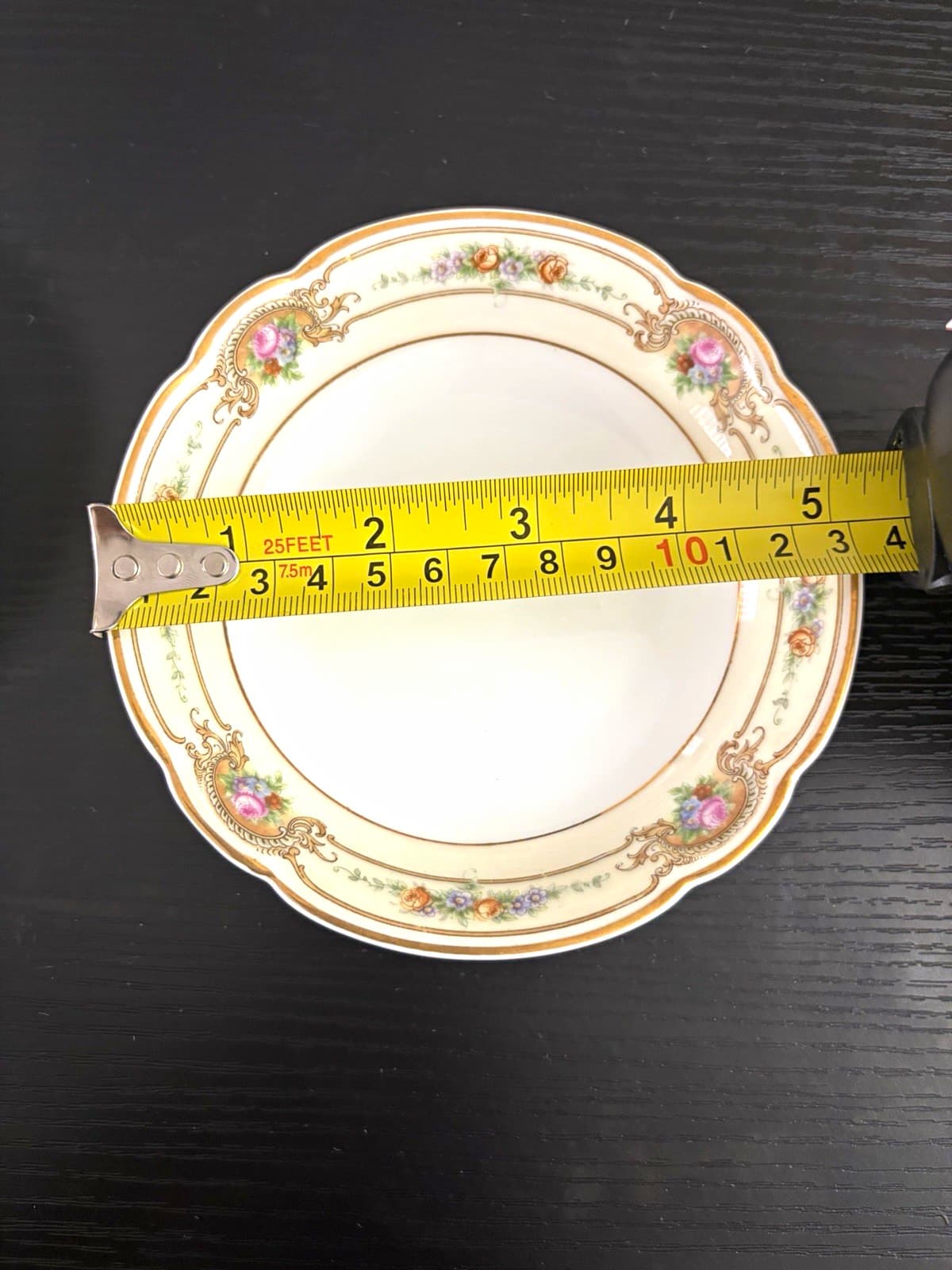 2 pcBlack Knight Porcelain Floral Dessert Bowl Gold Trim Scalloped Rim 5 1/4 in