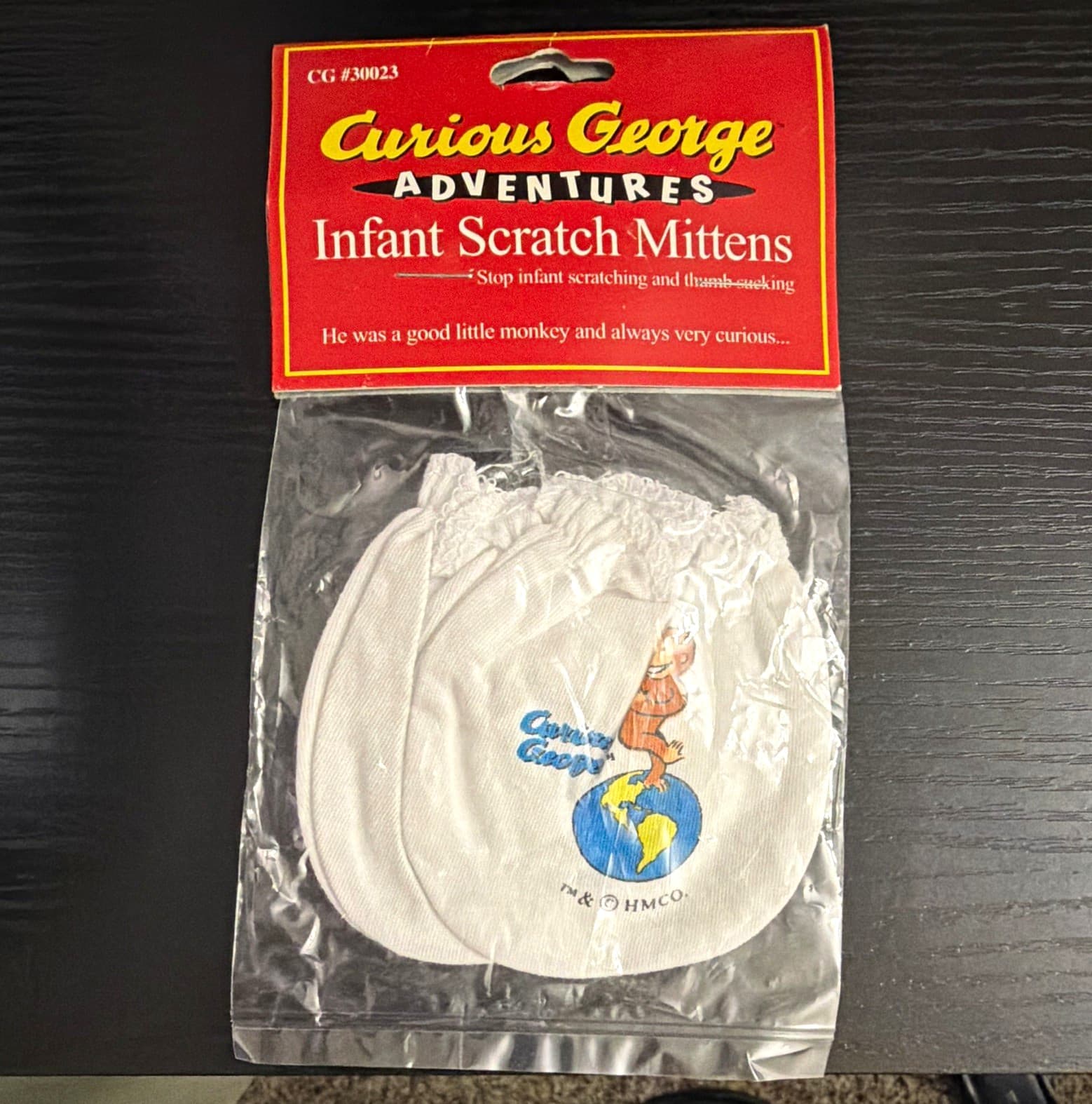 Curious George Infant Scratch Mittens, White, Unisex, MPN CG#30023