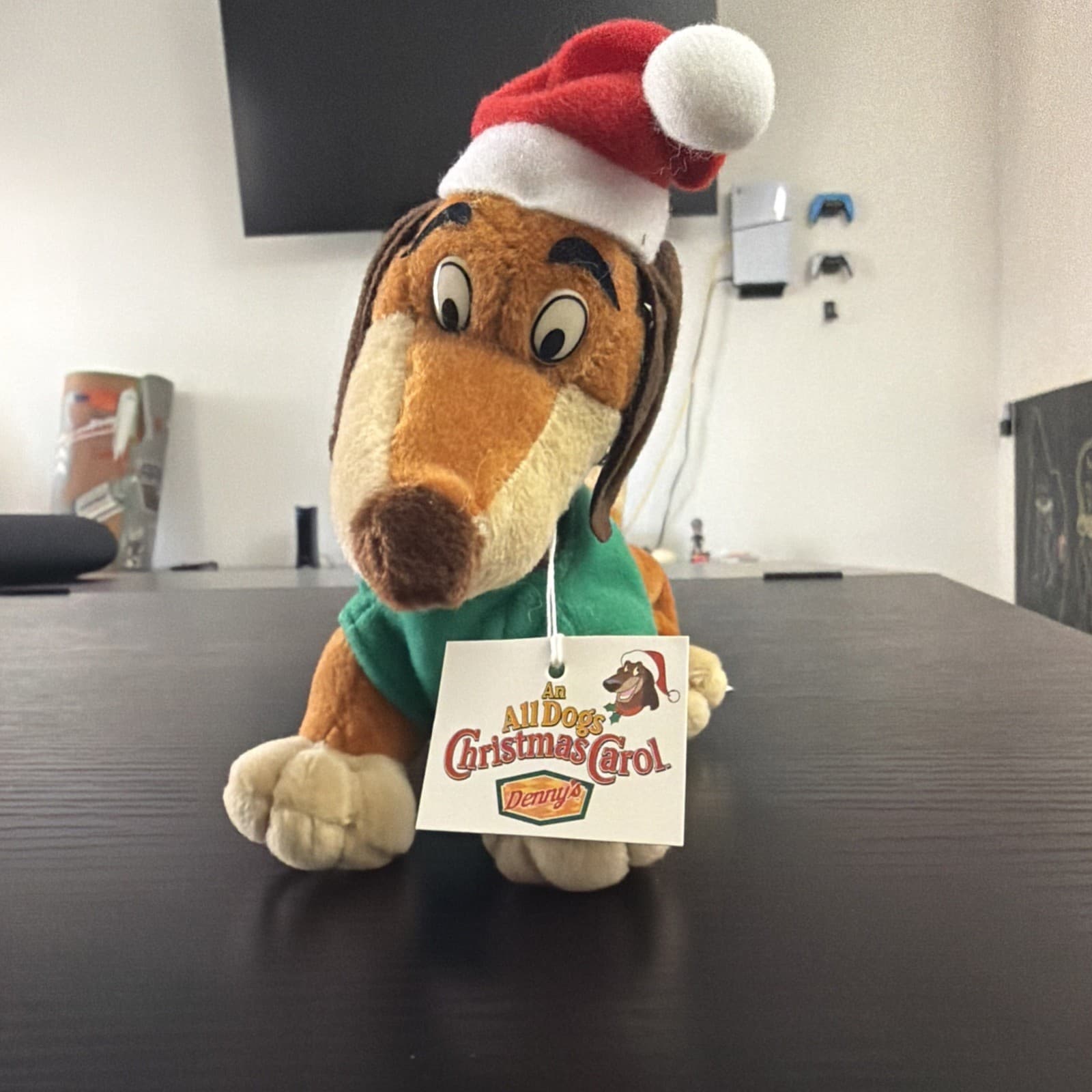 1998 All Dogs Go to Heaven ITCHY Puppy Bean Plush in Santa Hat Christmas Toy
