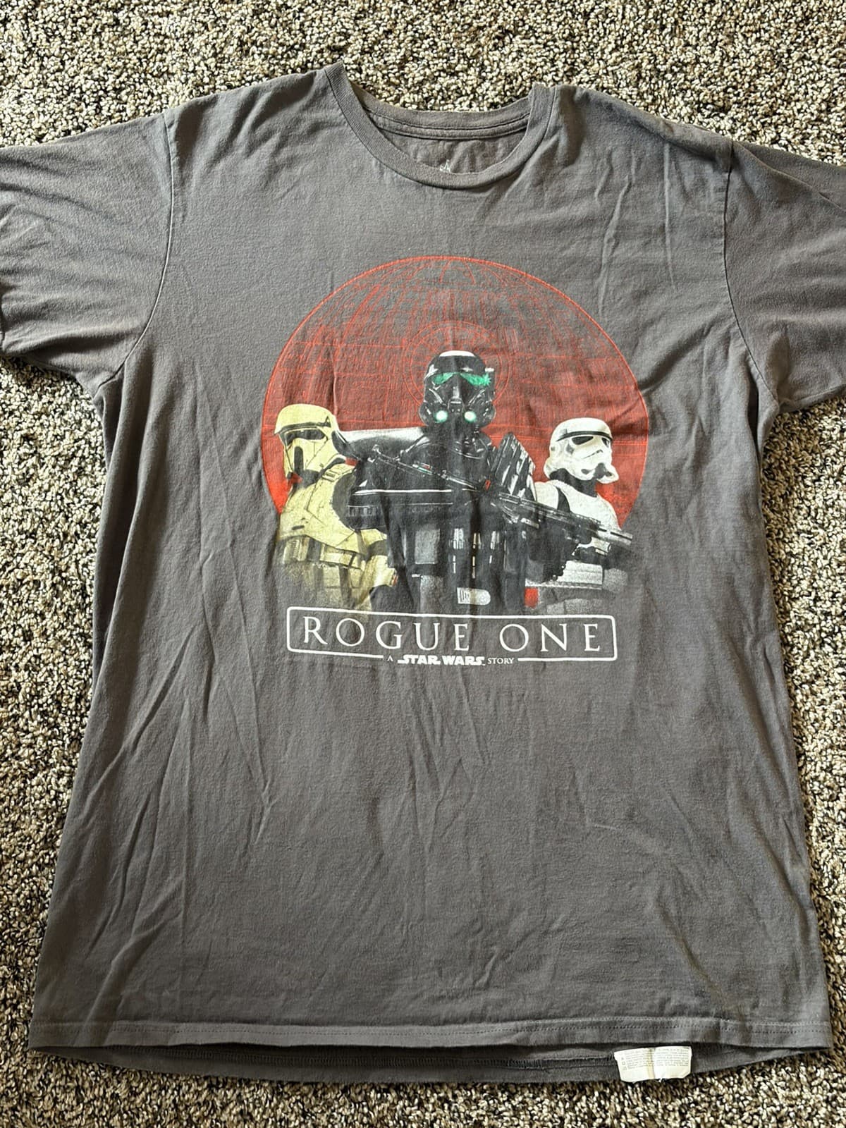 Disneyland Resort Star Wars Rogue One Stormtrooper Death Star Gray T-Shirt Large