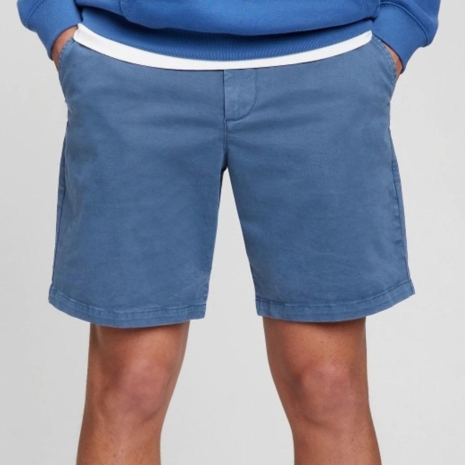 Gap Mens 8" Vintage Shorts - Blue Chill - Size 33 - new-with-tags - Gap