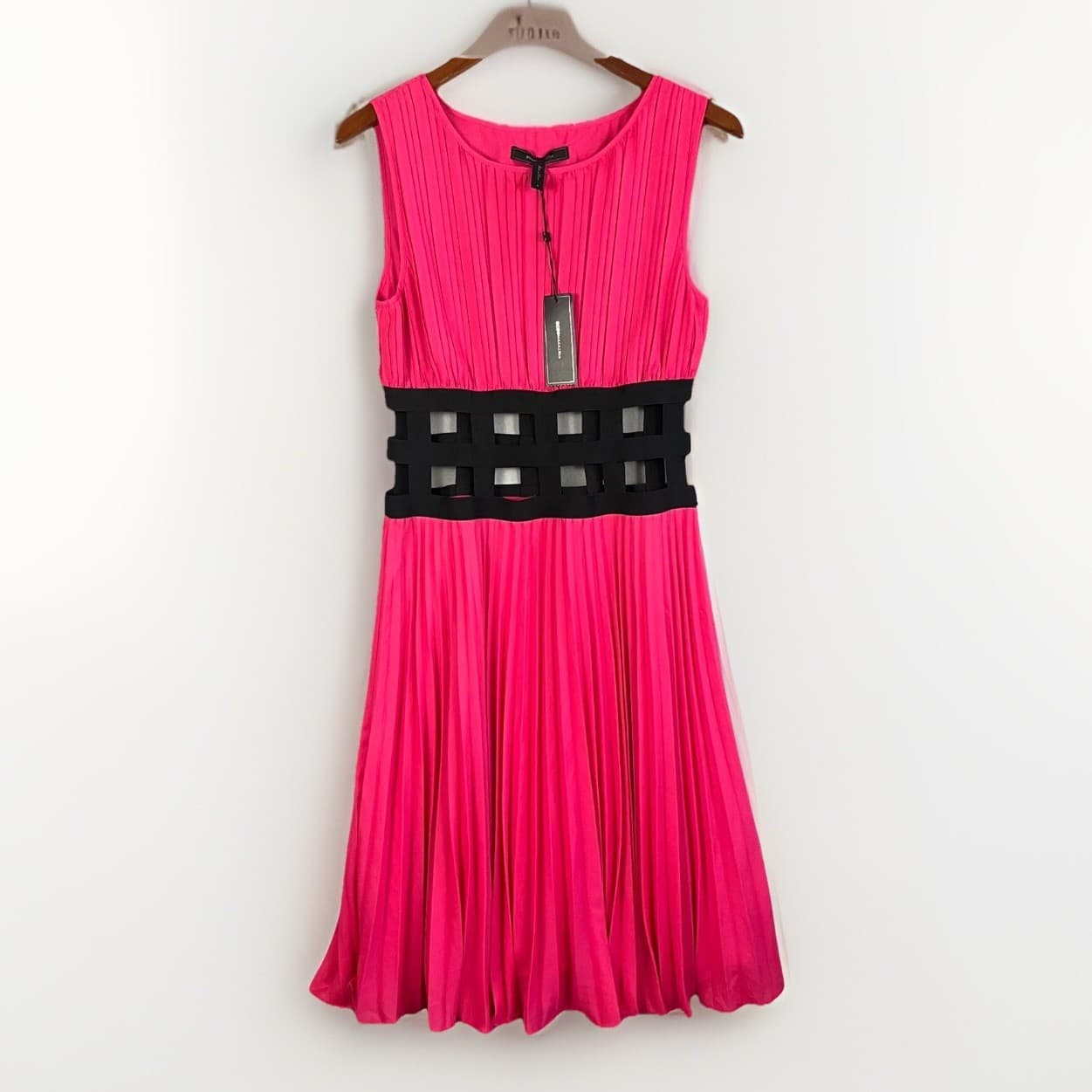 BCBGMaxazria "Gisele" Hot Pink Dress Graduation MED Pleated Black Cage Waistband