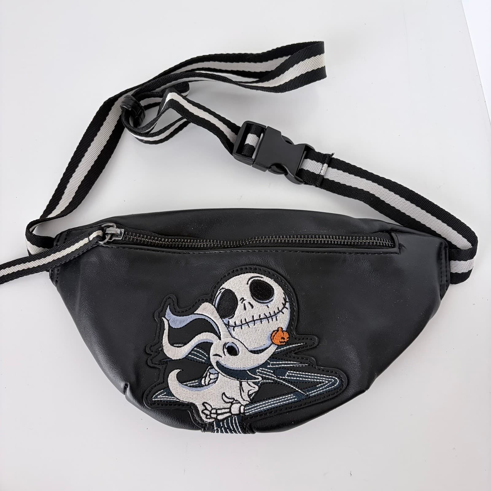 Loungefly Tim Burtons The Nightmare Before Christmas Jack Skellington Fanny Pack
