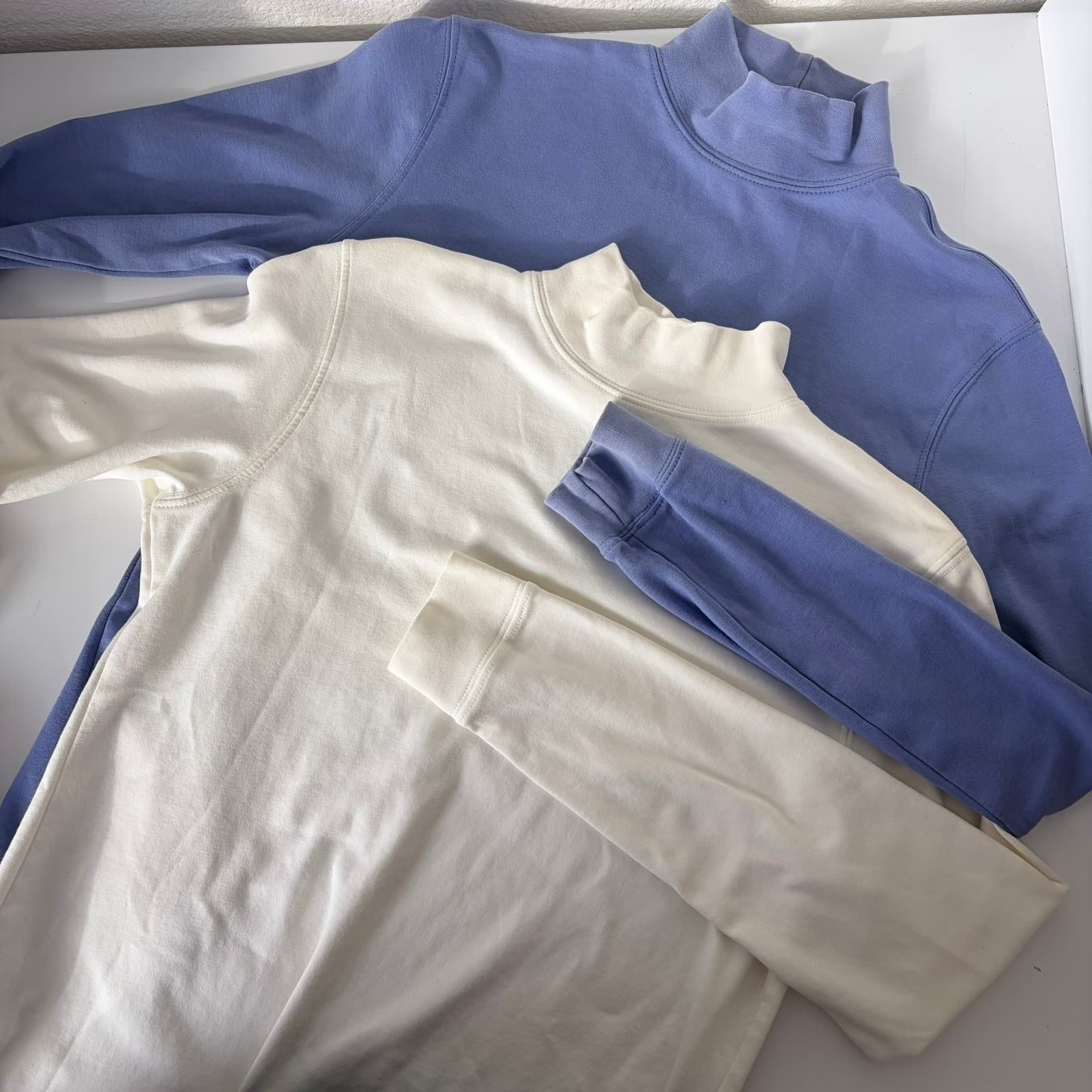 LLBean Womens Mock Neck Long Sleeve T Shirt Top Blue and White Size XS Baselayer