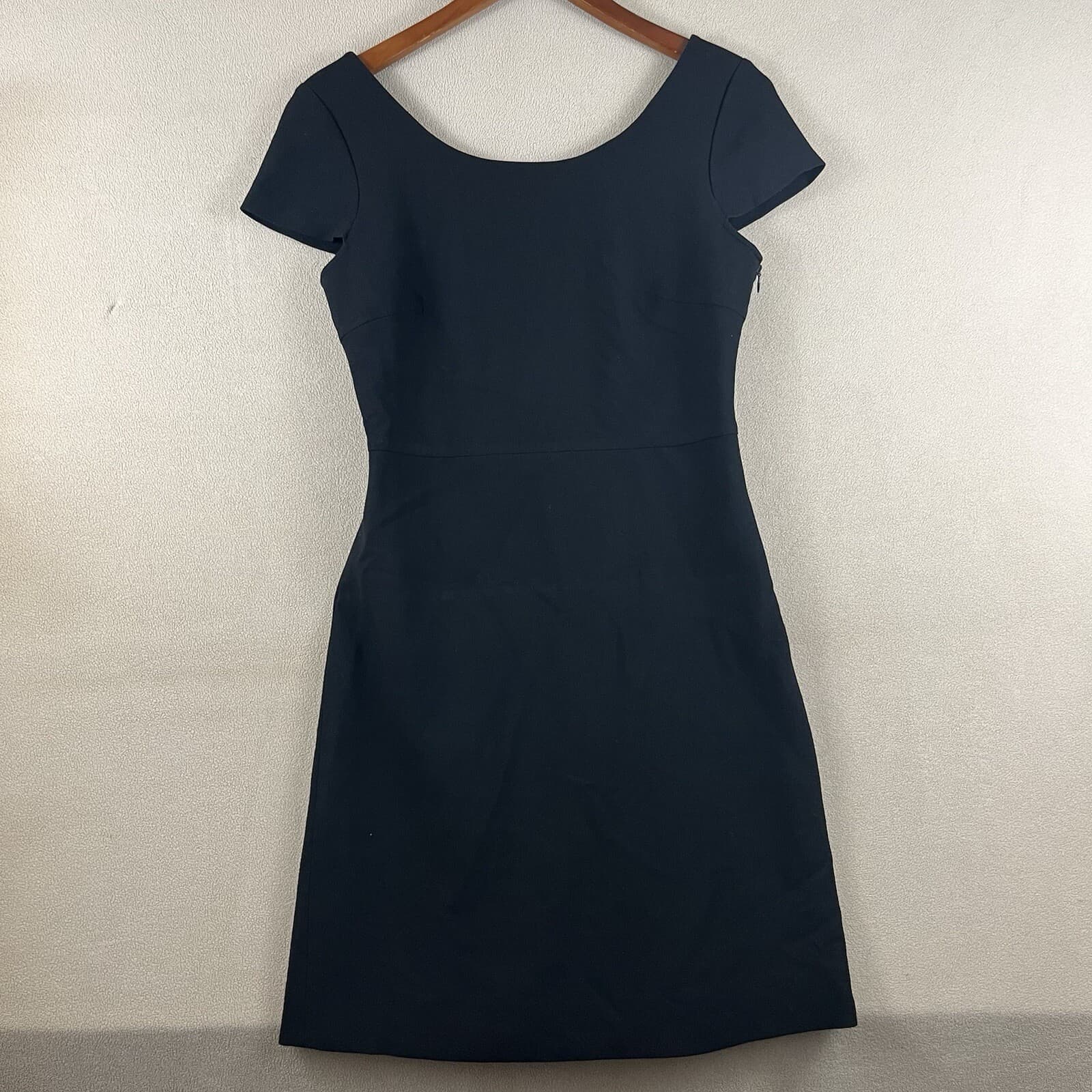 Diane Von Furstenberg Little Black Dress Sz 4 Monica Back Pleated Short Sleeve
