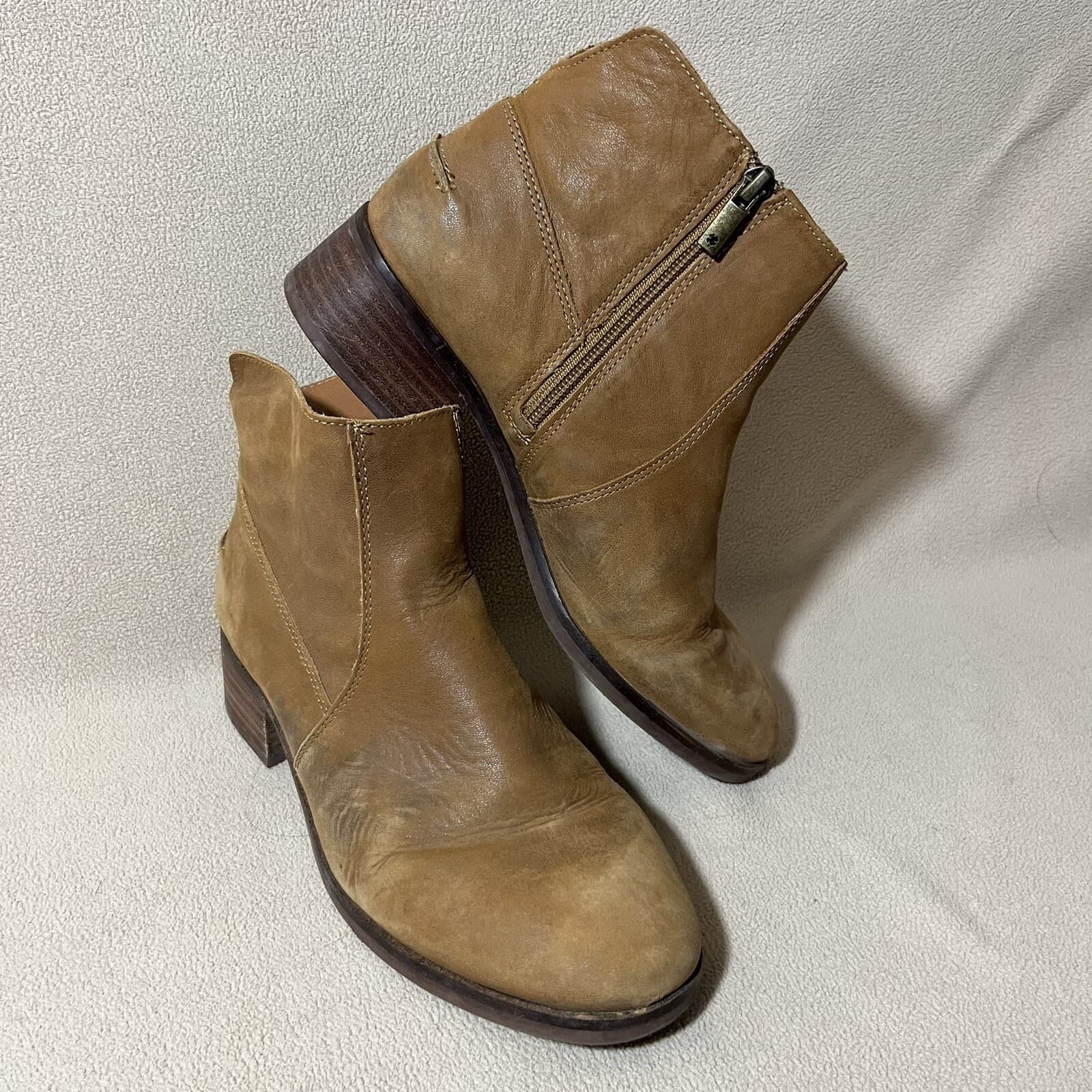 Women’s Lucky Brand Pedera Boot Brown Size 9M Western Ankle Booties Equestrian
