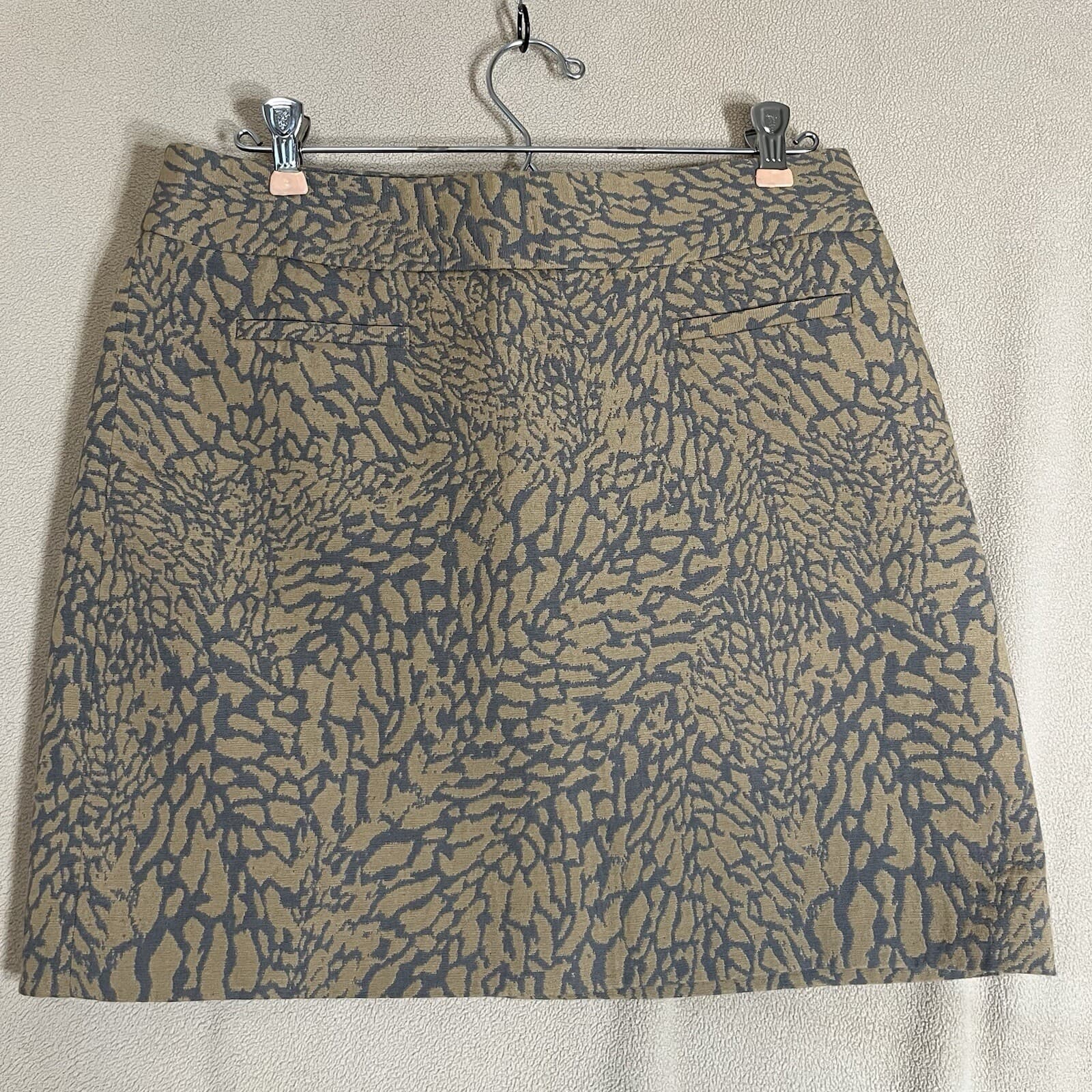 LOFT Mini Skirt Womens 6 Gray/Yellow Animal Print Classic Business Casual Lined