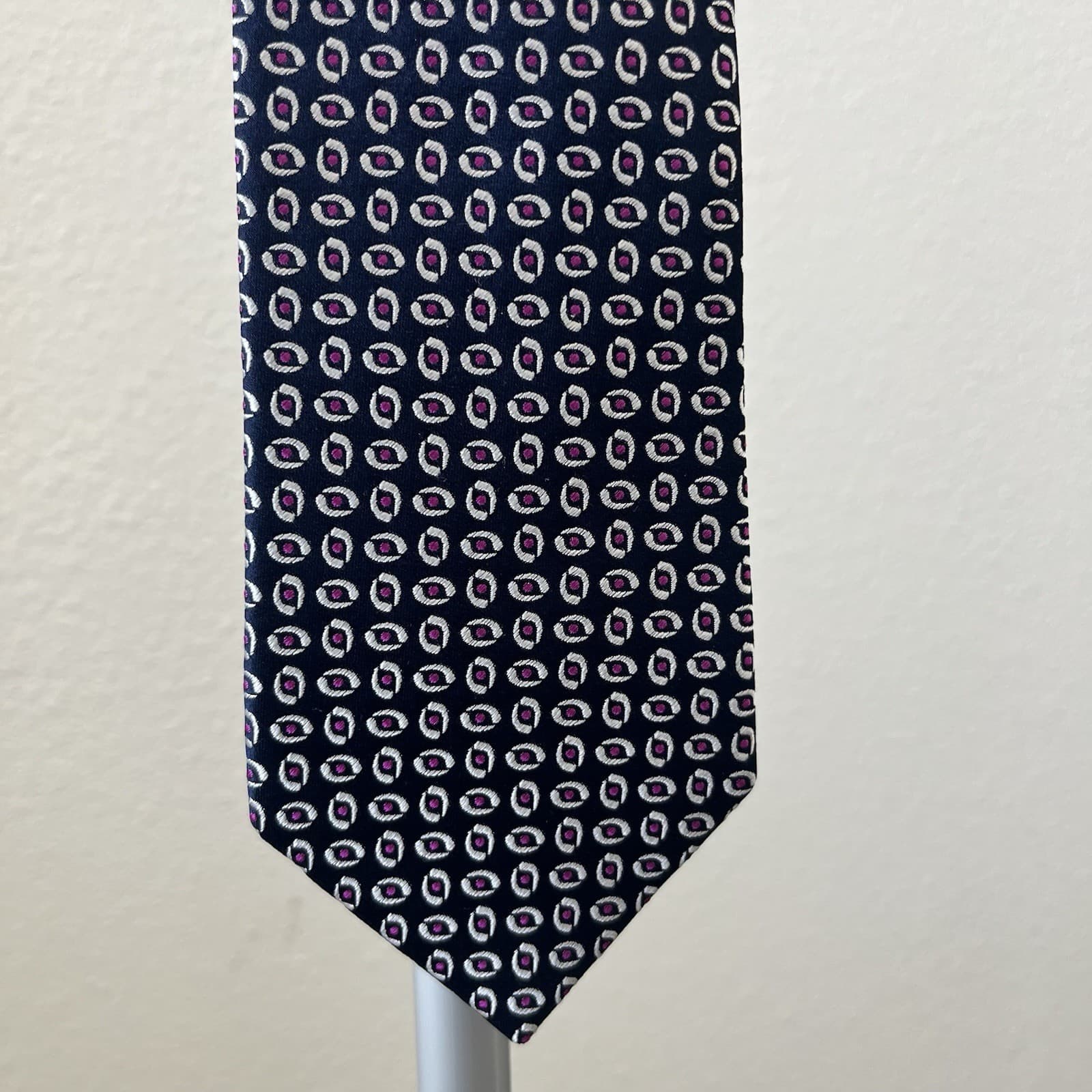 Charles Tyrwhitt 100% Silk Navy Blue White Pink Geometric Tie