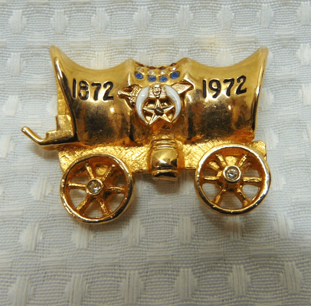 Western Vintage Gold tone Covered Wagon Shriner Masonic 1872 1972 Rhinestone Pin