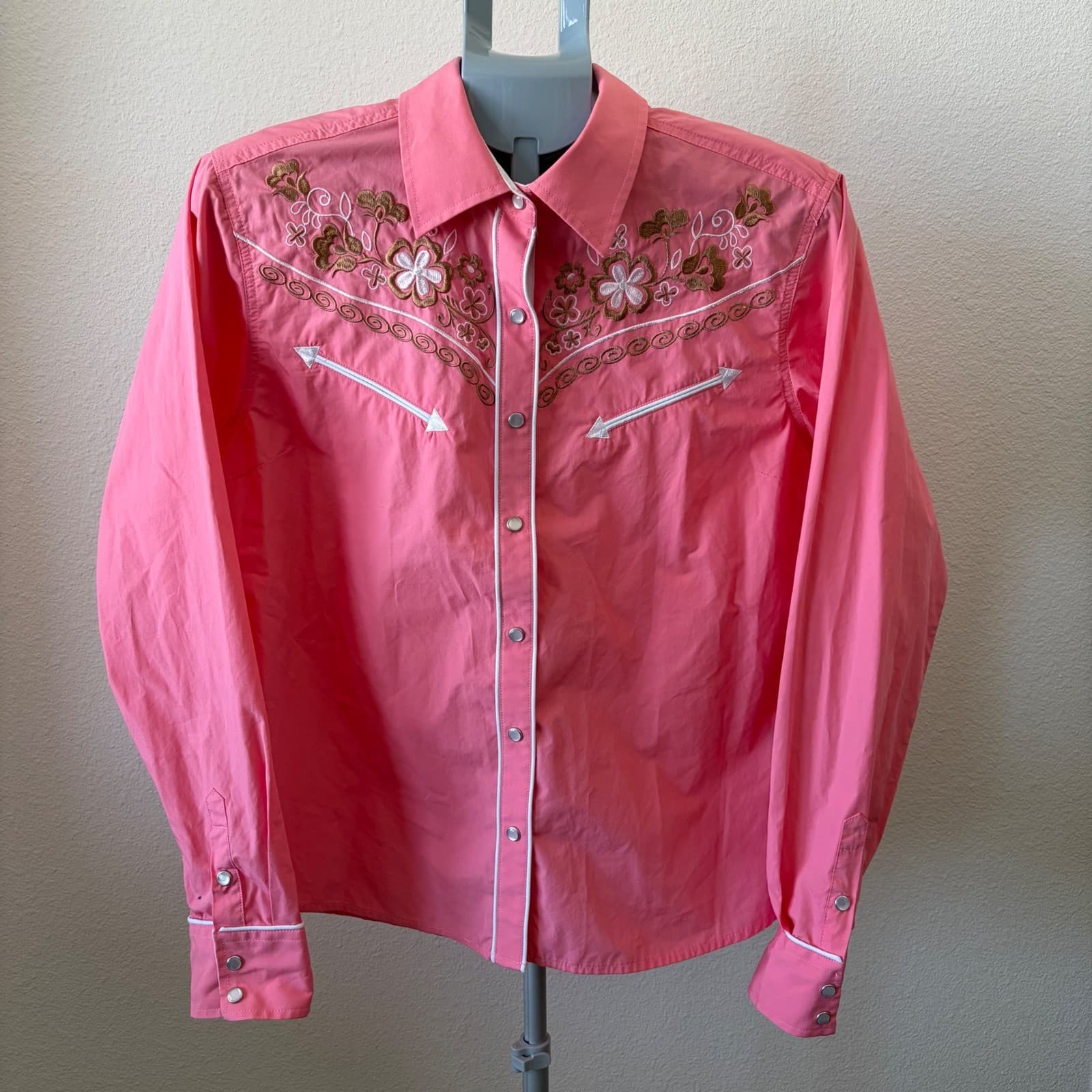 Salvaje Oeste Western Shirt Women Large Pink Floral Embroidered Pearl Snap Long