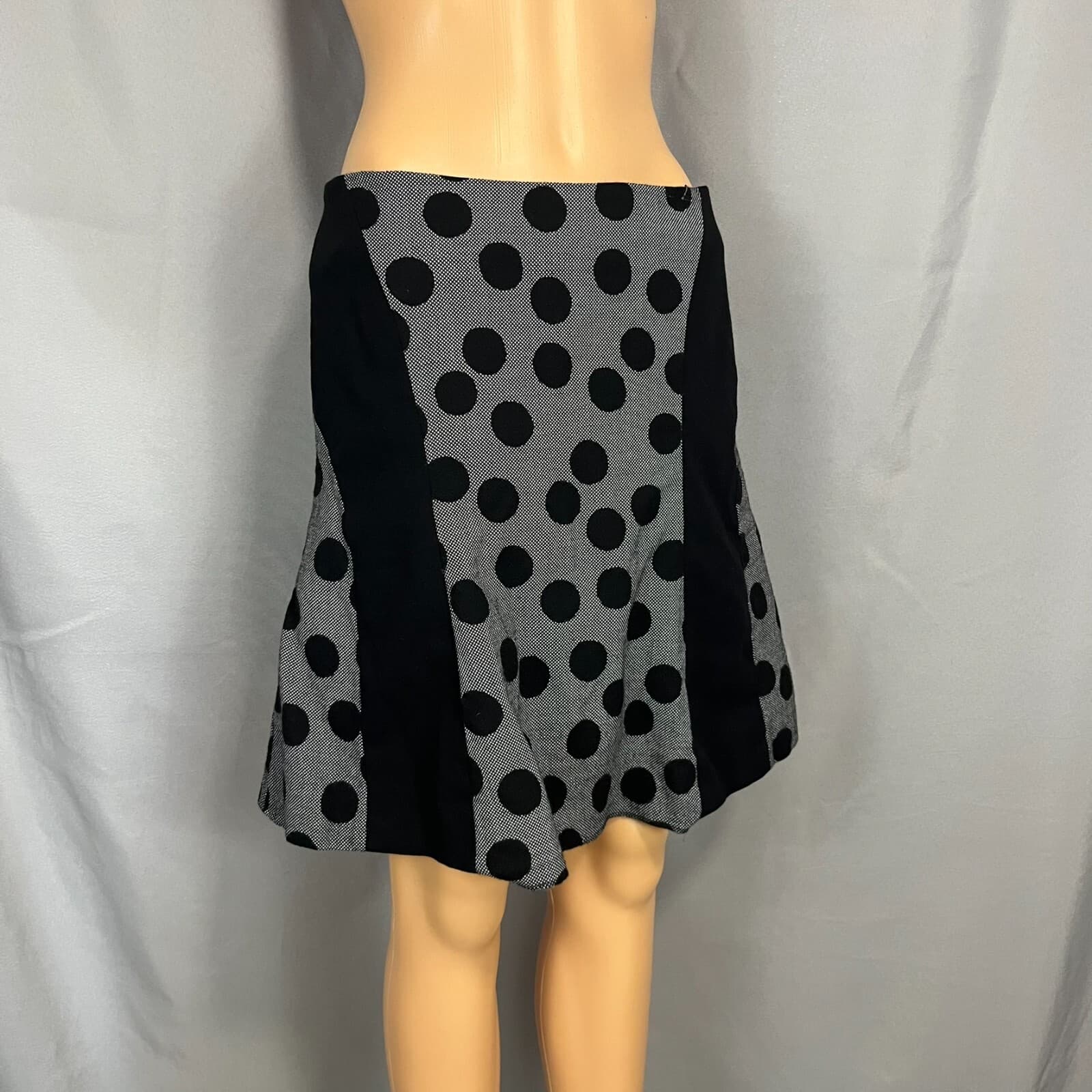 Akris Punto A-Line Skirt Womens 8 Black Gray Polka Dot Lined Wool Back Zip