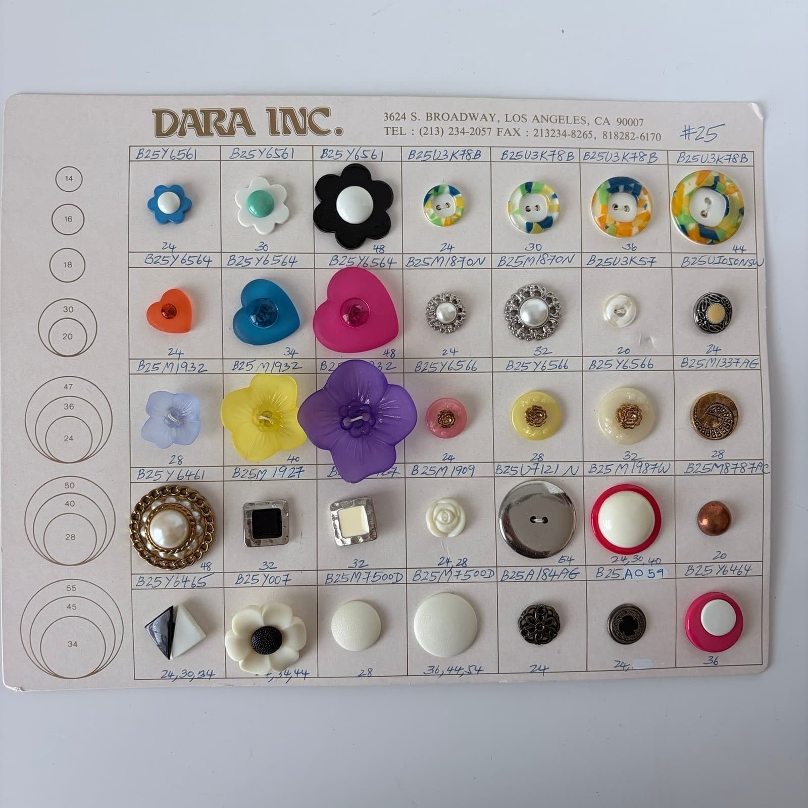 Vintage Button Sample Card #25 DARA Inc. 35+ Floral & Ornate Styles 1980s Sewing