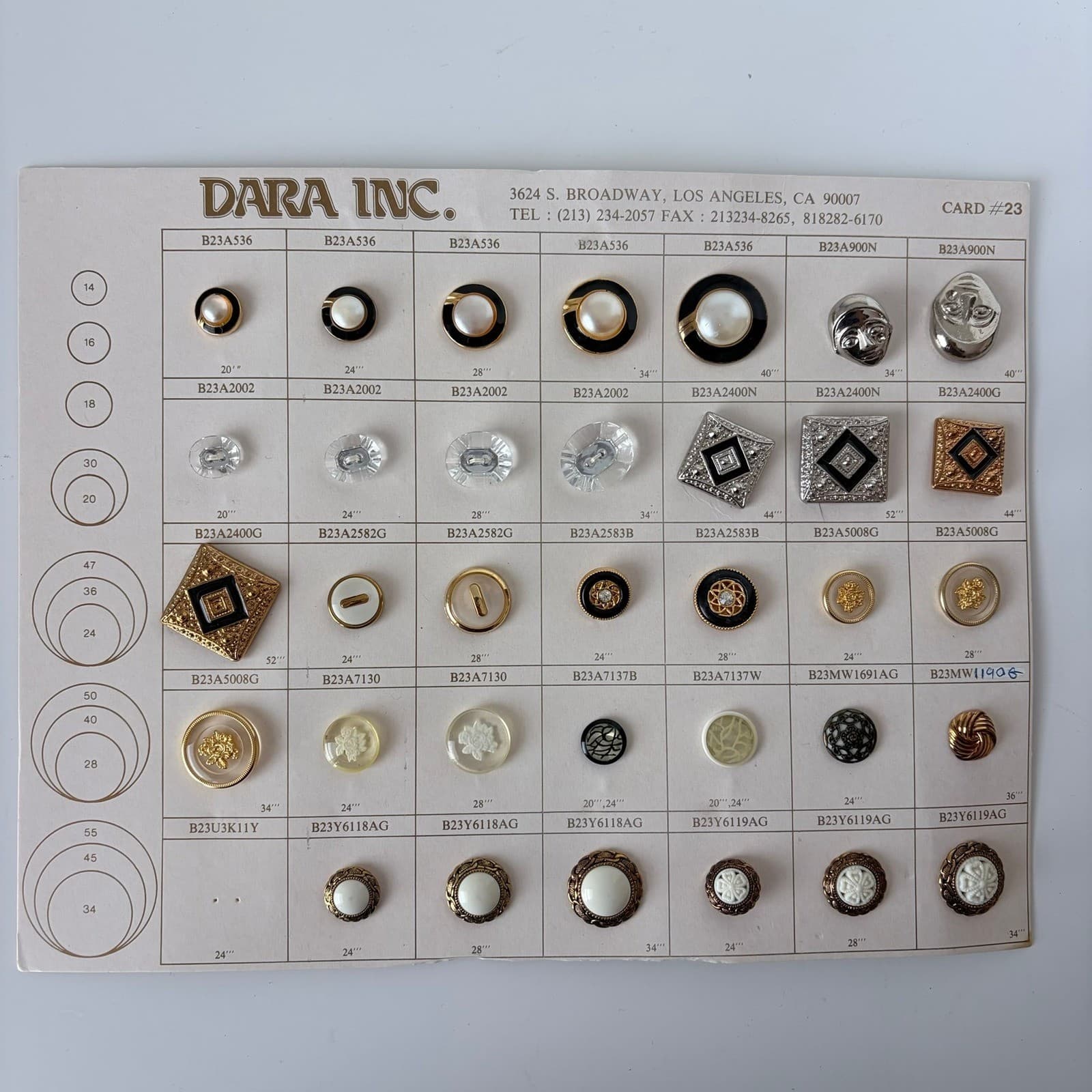 Vtg Button Sample Card #43 DARA Inc. 34 Styles/ Sizes 1980s Sewing Collectible