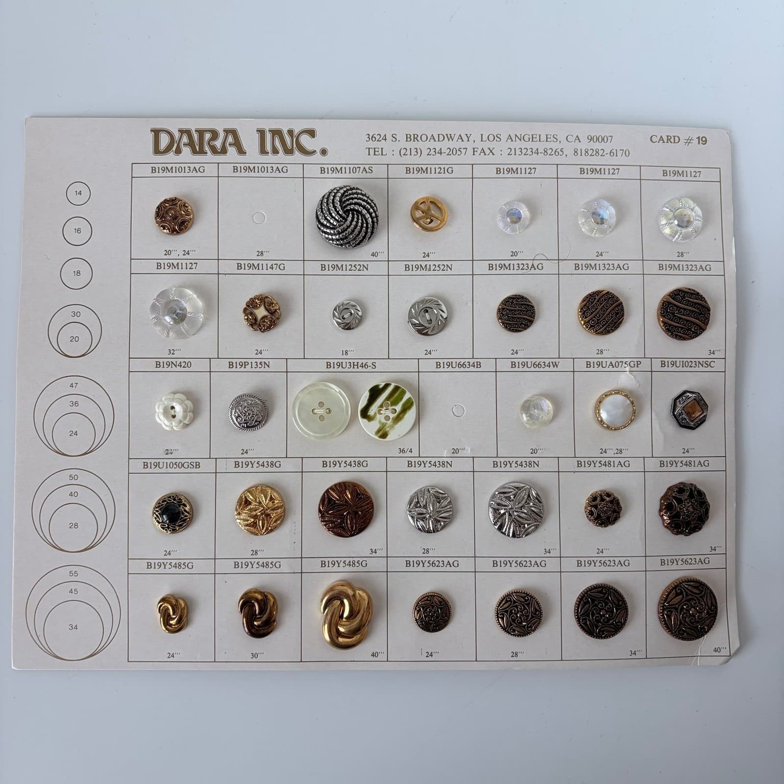 Vintage Dara Inc Fashion Buttons Sample Card 34 Buttons 1980–90s LA Garment Dist