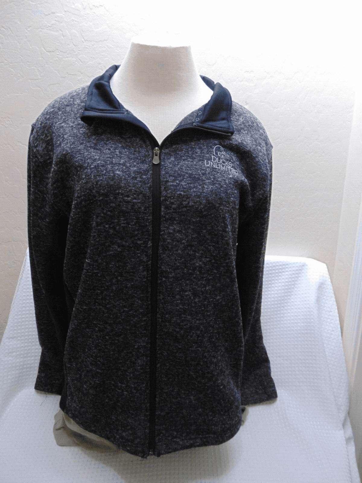 Ducks Unlimited Jacket Black & Gray Mens Size MED Fleece Two Tone Outdoor Gorp