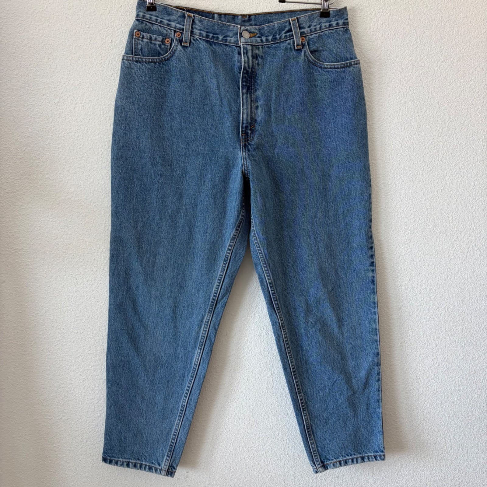 Vintage Levis 550 Relaxed Fit Jeans Womens 16 Short Tapered Leg 90s Mom Jean