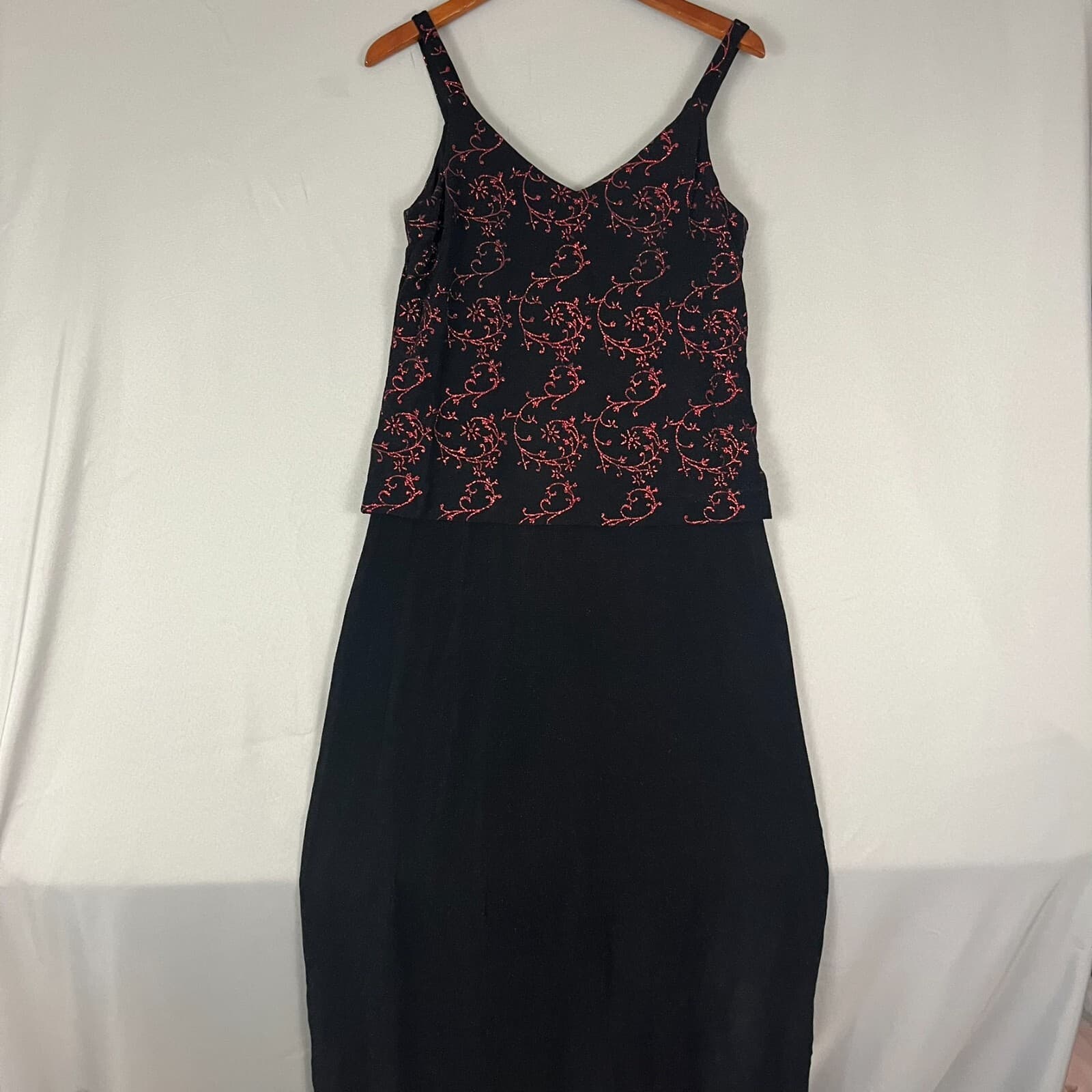 VTG Alex Evenings Maxi Gown Women's 10 Black Red Floral Glitter Sparkles V-Neck