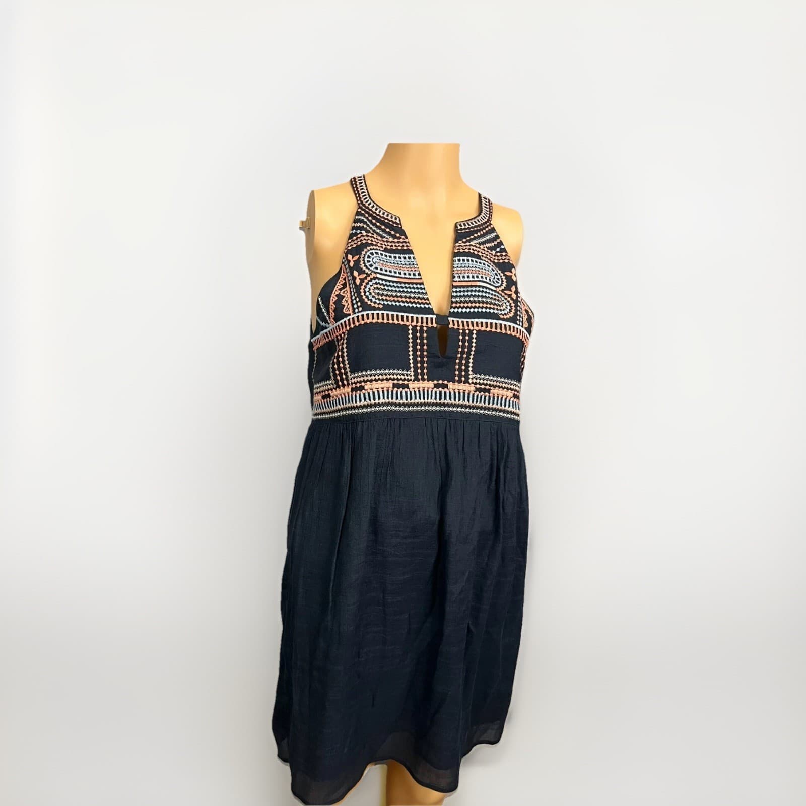 THML Fit & Flare Dress Womens Small Dark Blue Aztec Embroidered Rayon Pullover