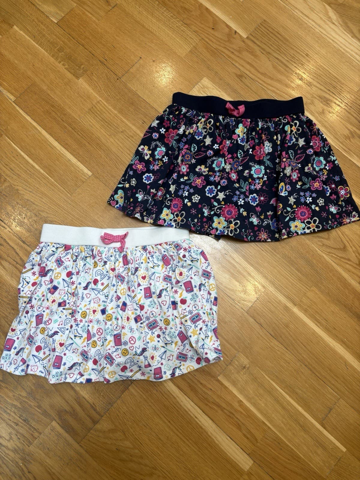 cynthia rowley Girl Skirts 7 8 Navy White Flowers Smiley