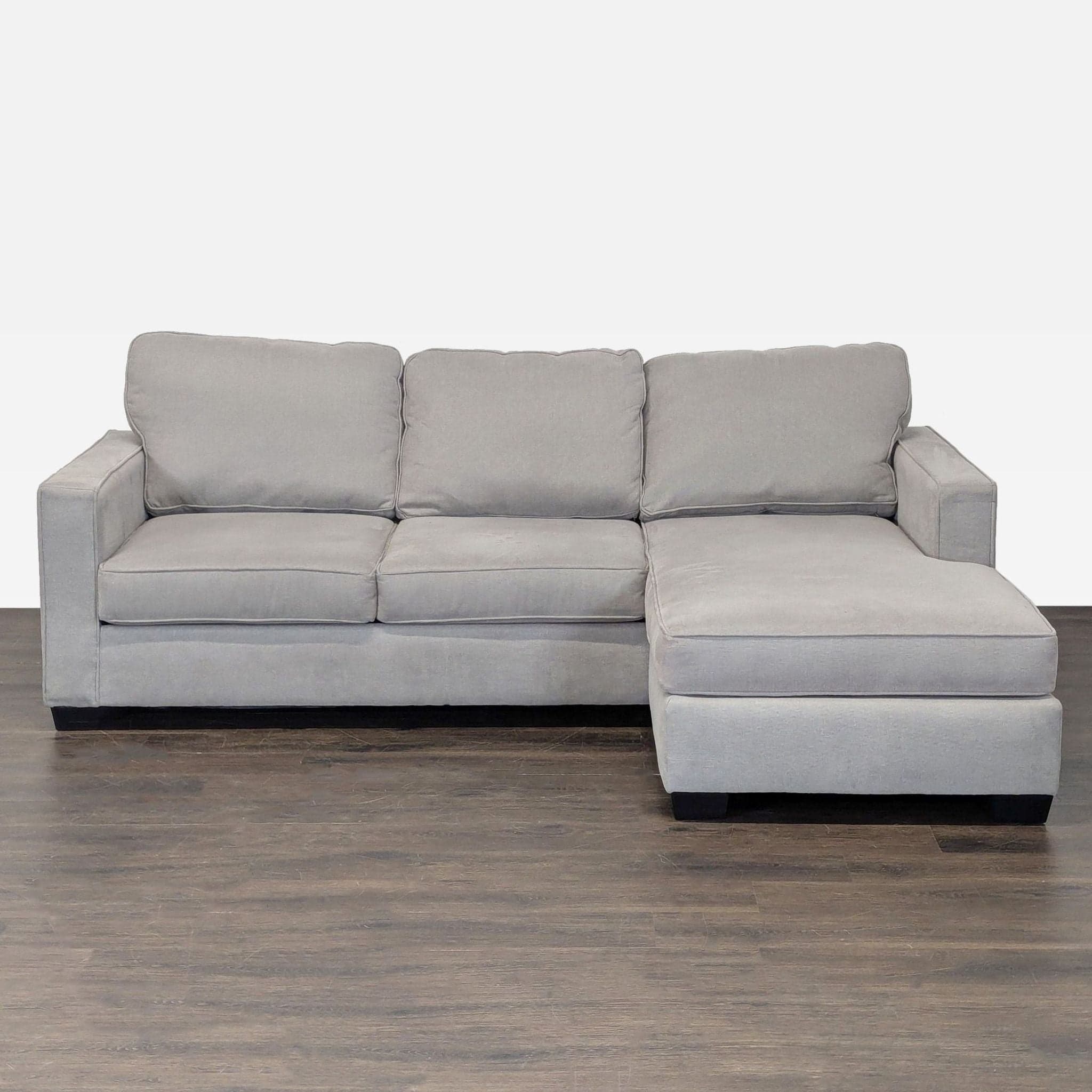 Modern 3-Seat Sectional Sofa with Chaise Lounge