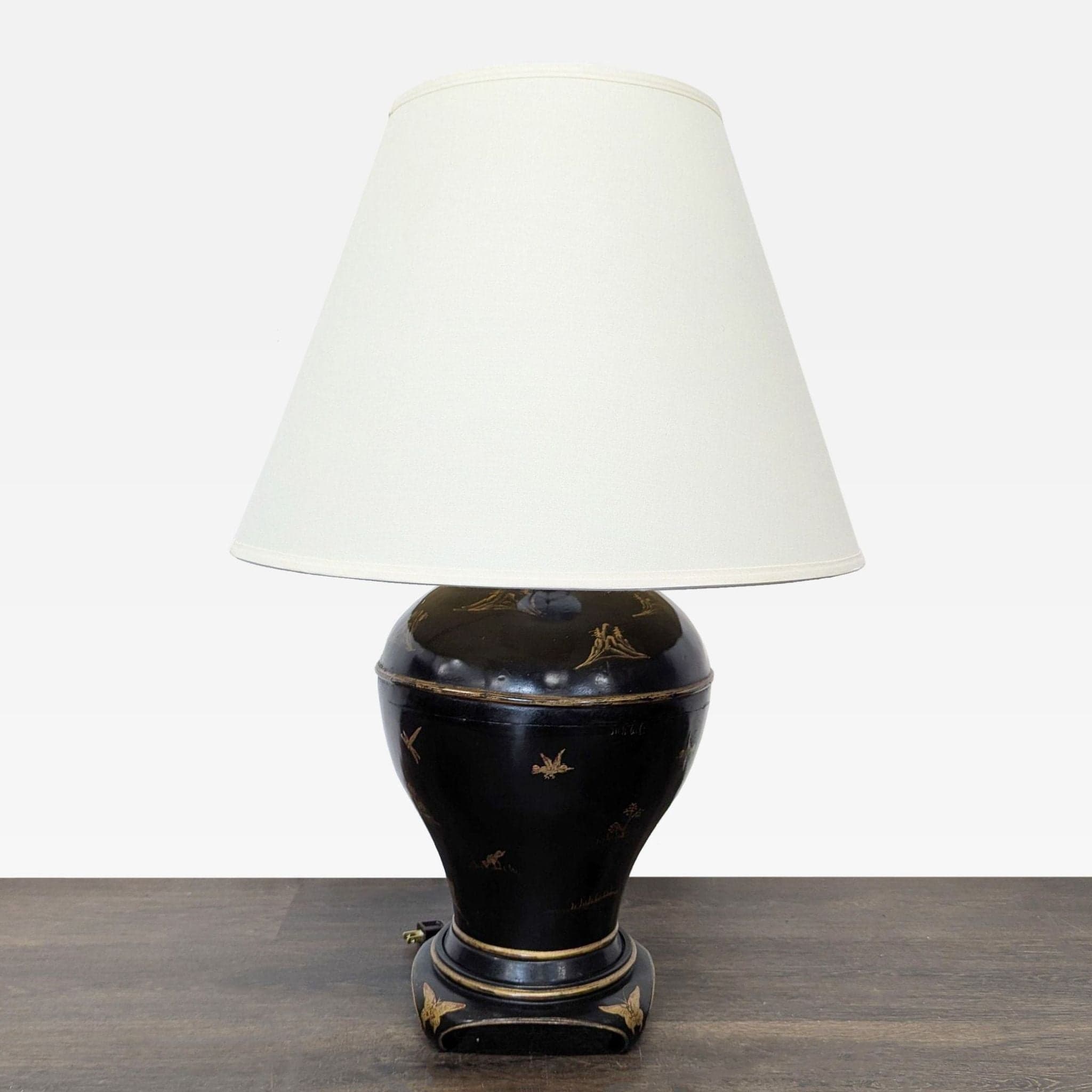 Chinoiserie Style Black Lacquer Table Lamp with Gilt Decoration