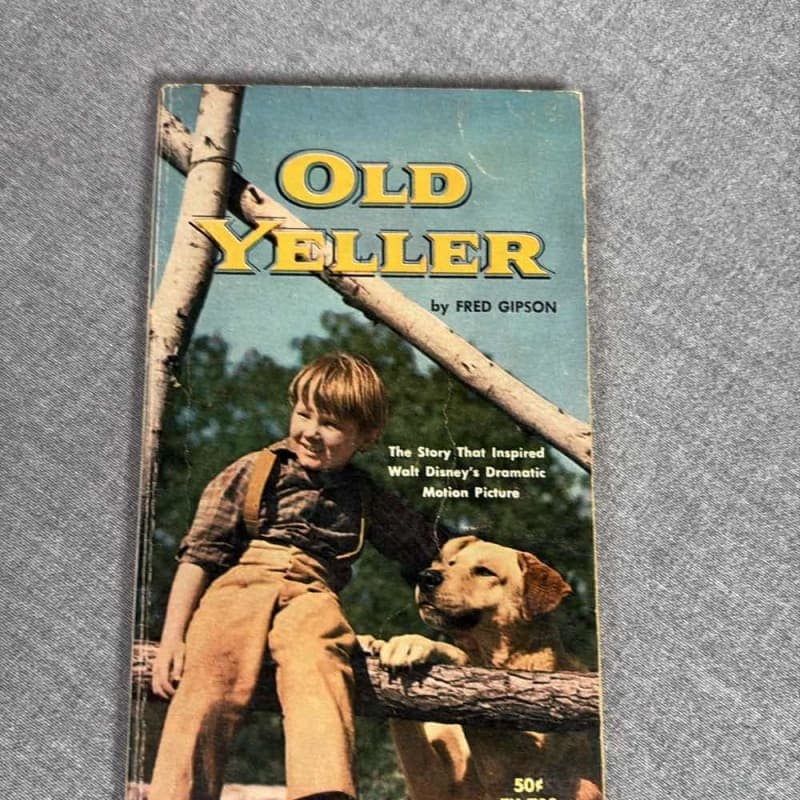 Old Yeller by Fred Gipson Scholastic PB Walt Disney Movie Cover