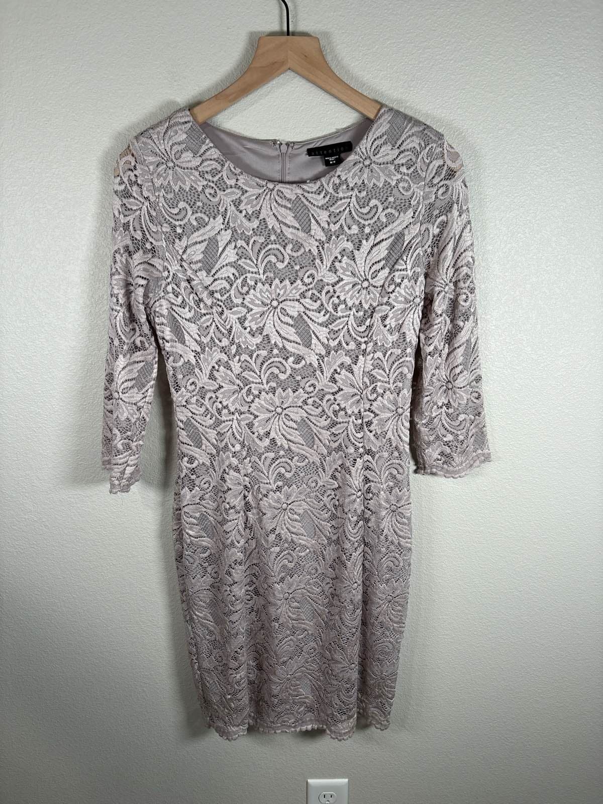 Womens Lace Overlay 3/4 Sleeve Sheath Dress Size L Dusty Lavender M