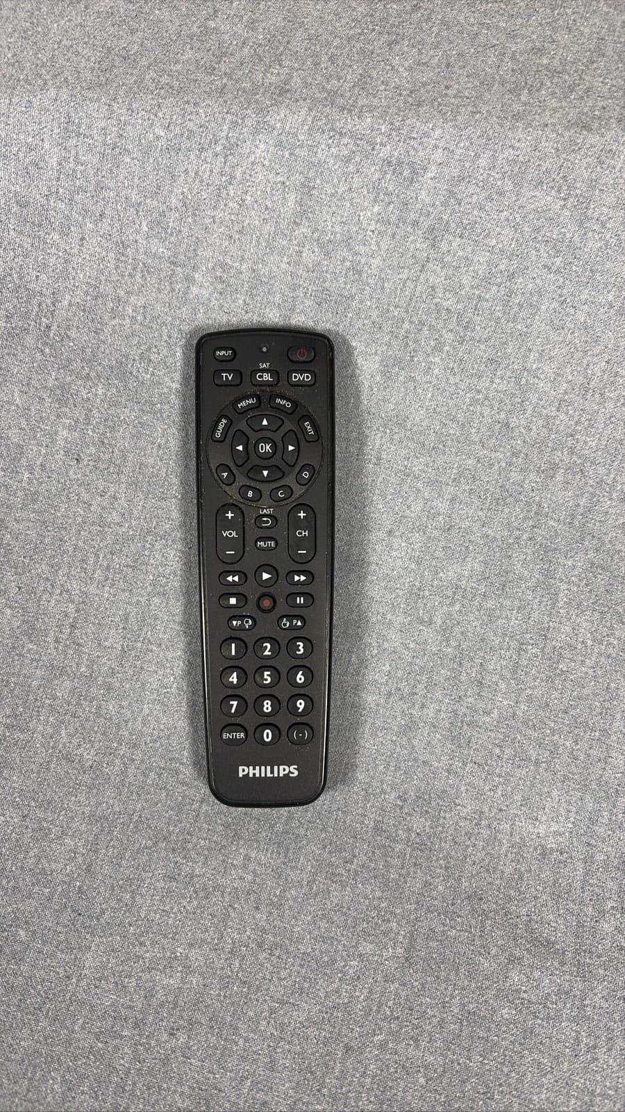 Philips SRP2003/27 Universal 3-in-1 Remote Control for TV CBL DVD