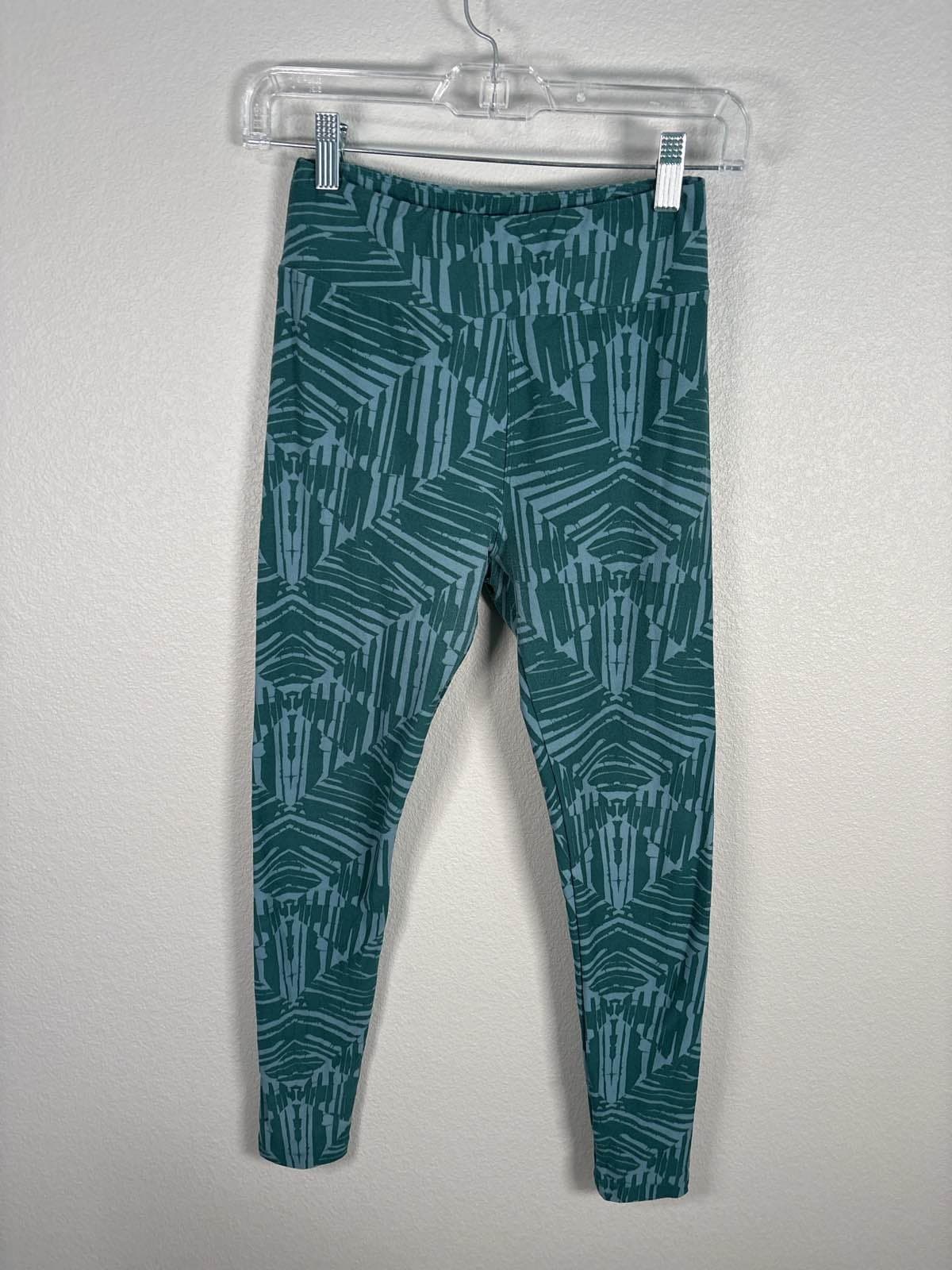LuLaRoe One Size Leggings Green Blue Palm Leaf Graphic Print OS