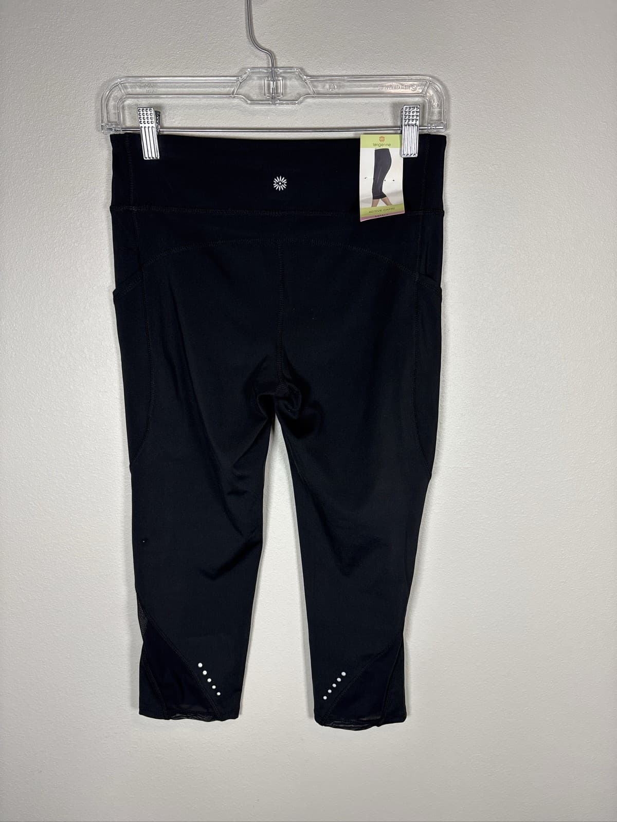 Tangerine Womens Black Active Capri Leggings with Pockets Size Small