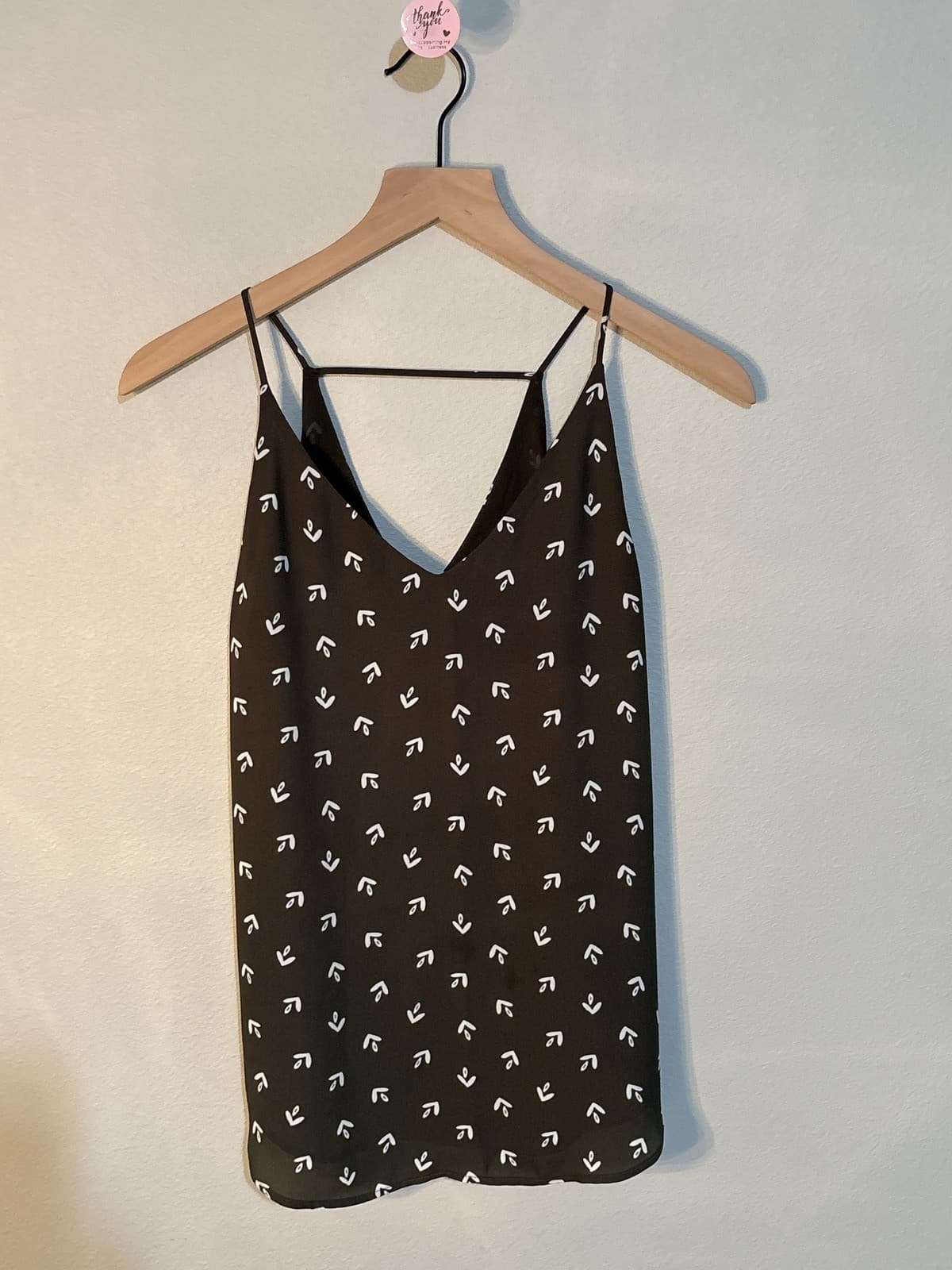 LOFT Women's XS Black White Leaf Print Sleeveless Blouse Top Made in Indonesia