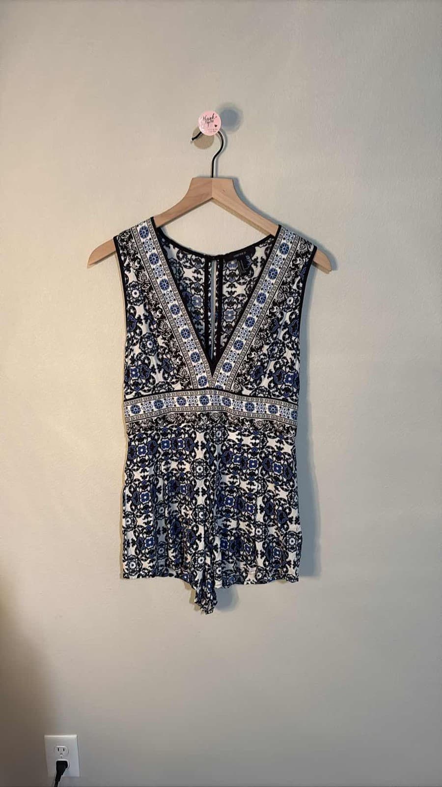 Forever 21 Blue White Black Paisley V-Neck Romper Shorts Jumpsuit M