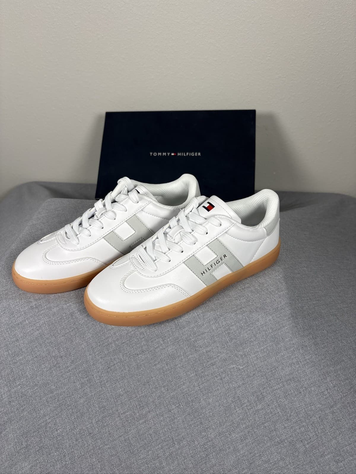 Tommy Hilfiger Maisie White Gum Women's Sneakers Shoes Size 7 M