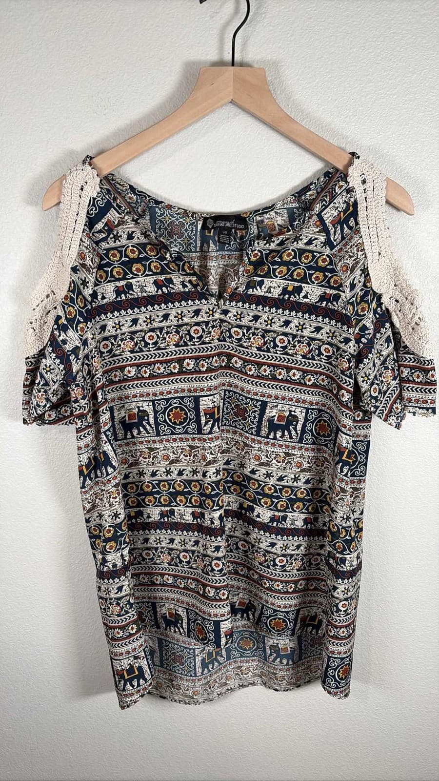 Signature Studio Cold Shoulder Elephant Crochet Trim 3/4 Sleeve Boho Blouse L