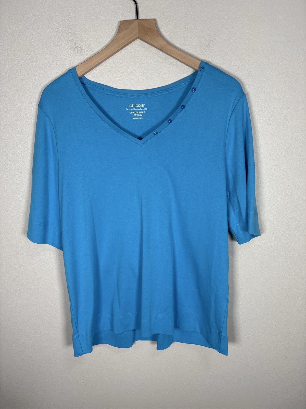 Chico's Blue V-Neck Short Sleeve Shirt Size 3 XL
