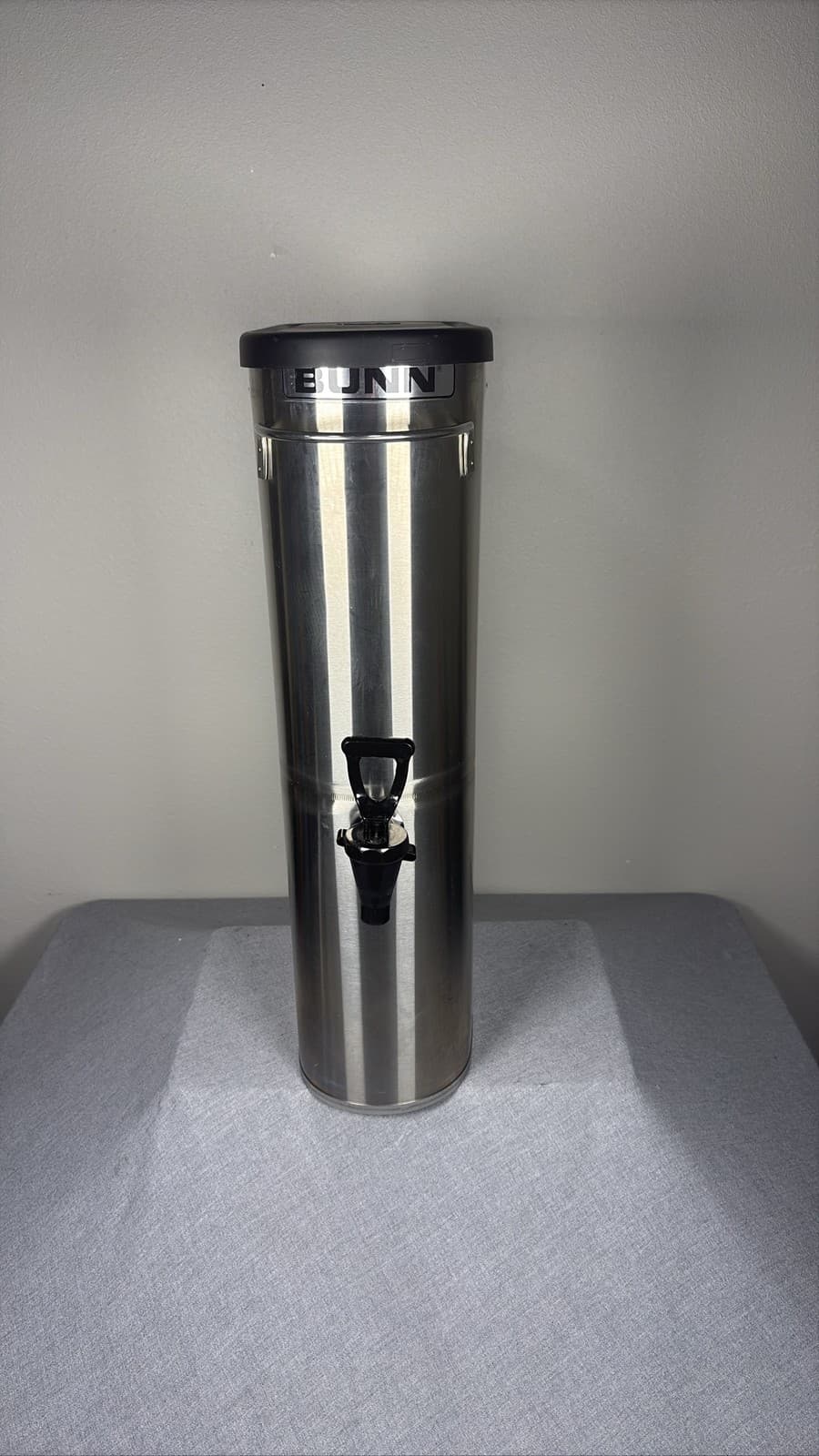 Bunn TDO-N-3.5 Narrow Iced Tea/ Iced Coffee Dispenser 3.5 Gallon Stainless Steel