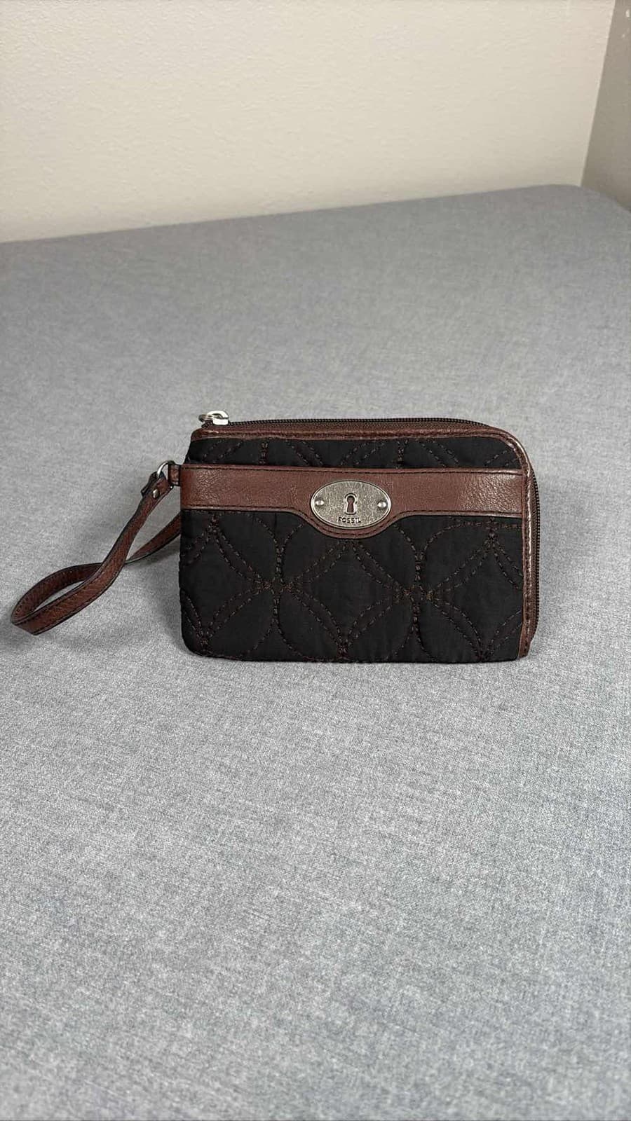 FOSSIL Key-Per Black Quilted Brown Leather Trim Wristlet Wallet Clutch