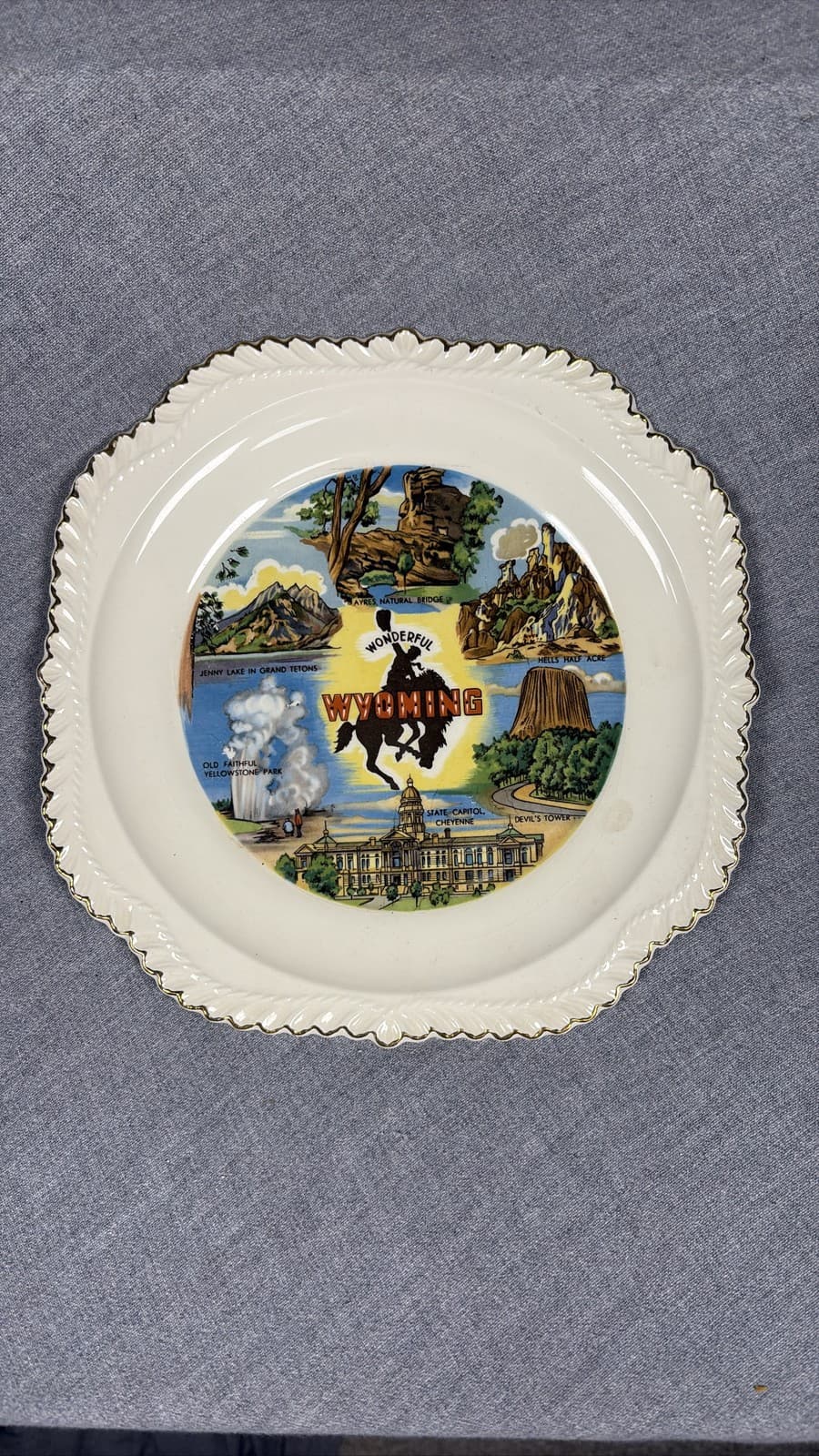 Vintage Wonderful Wyoming Souvenir Decorative Plate Gold Trim Scalloped Edge