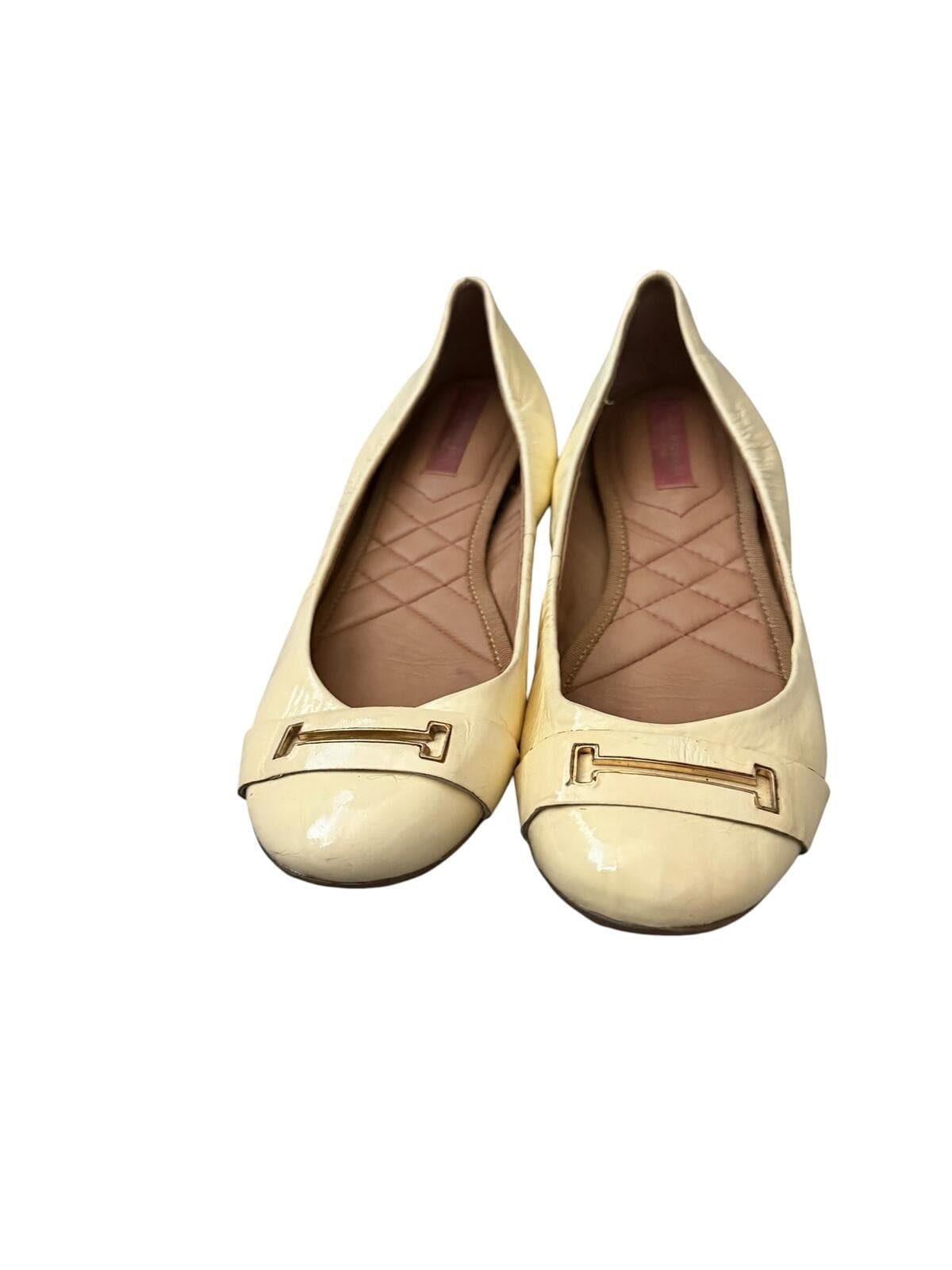Isaac Mizrahi yellow rounded classic ballet‑flat silhouette chic 7.5